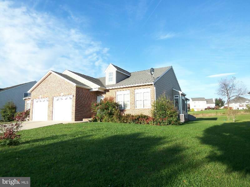 LOCUST HILL - Residential