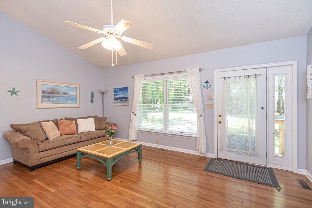 43 BIRDNEST DRIVE