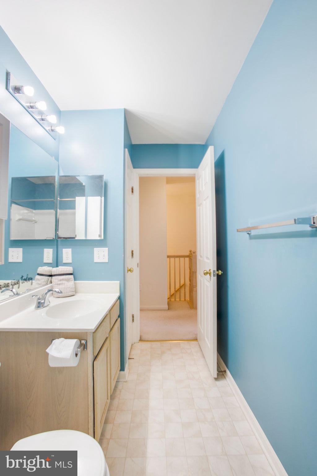 CLOVERLEAF CENTER - Residential Lease