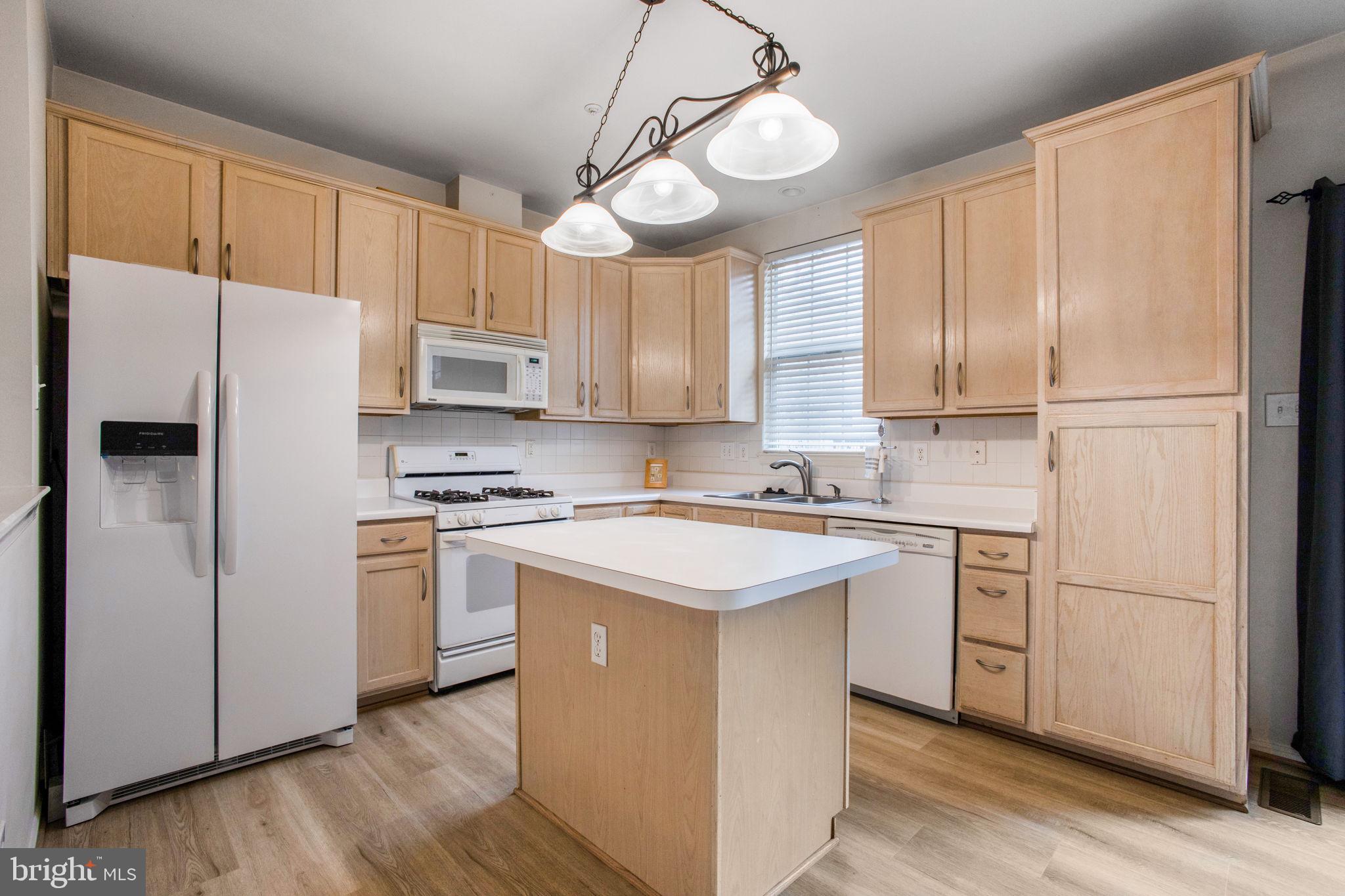 CLOVERLEAF CENTER - Residential Lease