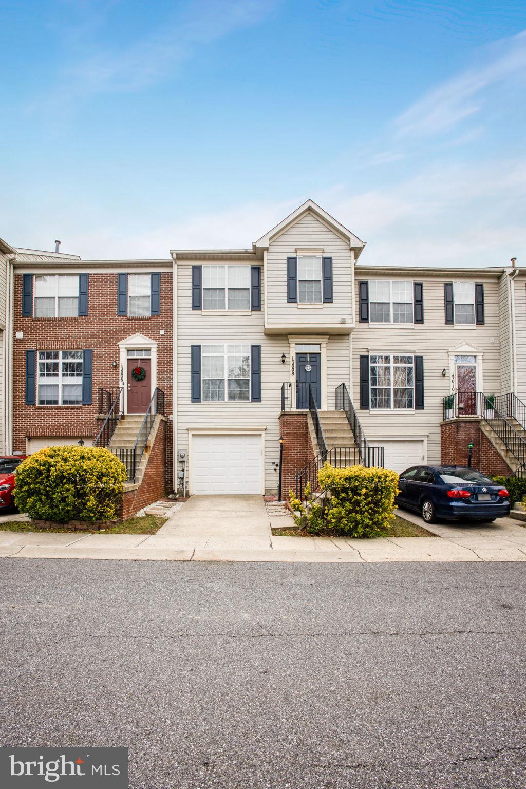 CLOVERLEAF CENTER - Residential Lease