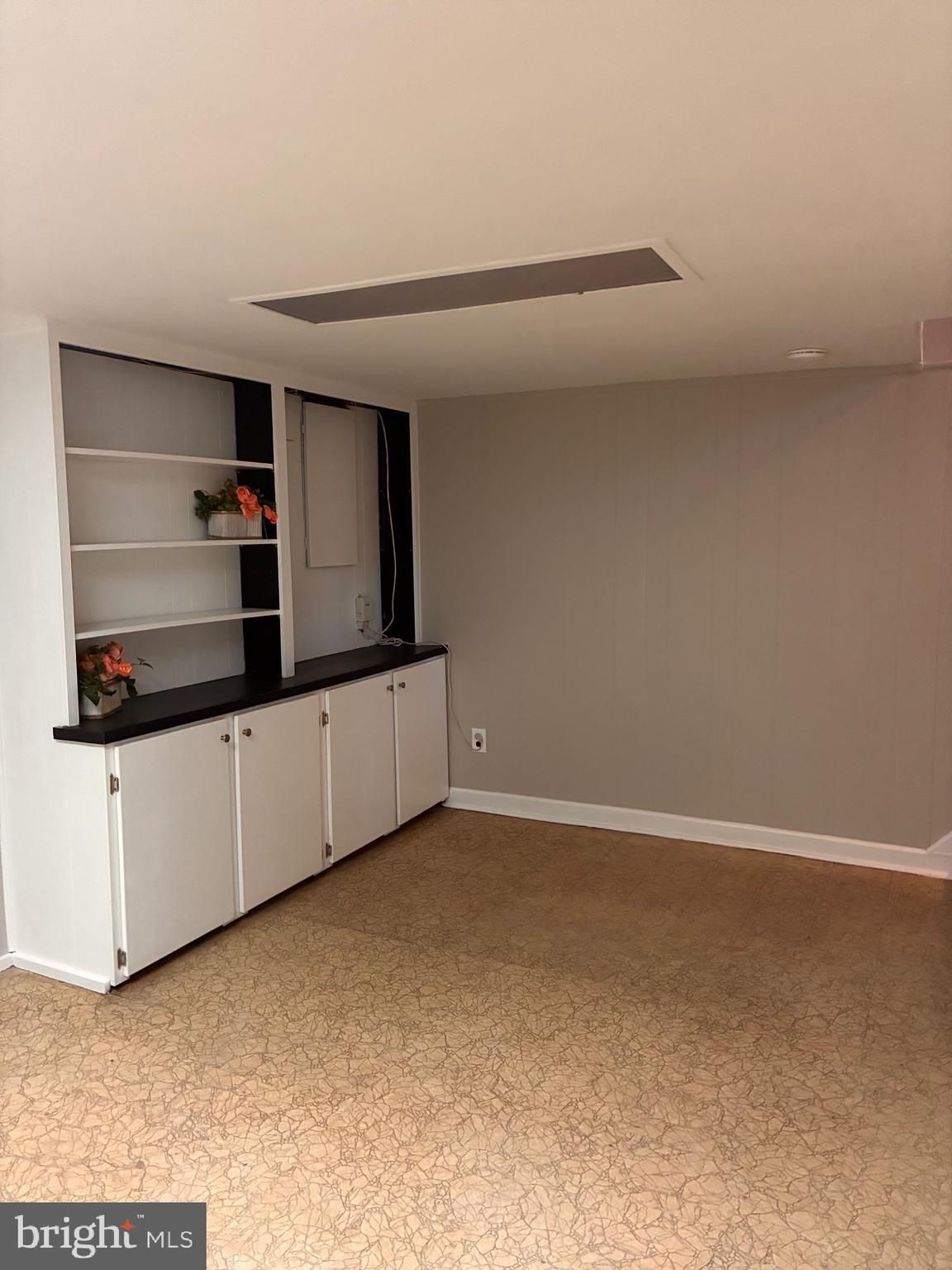 CONNECTICUT AVE - Residential