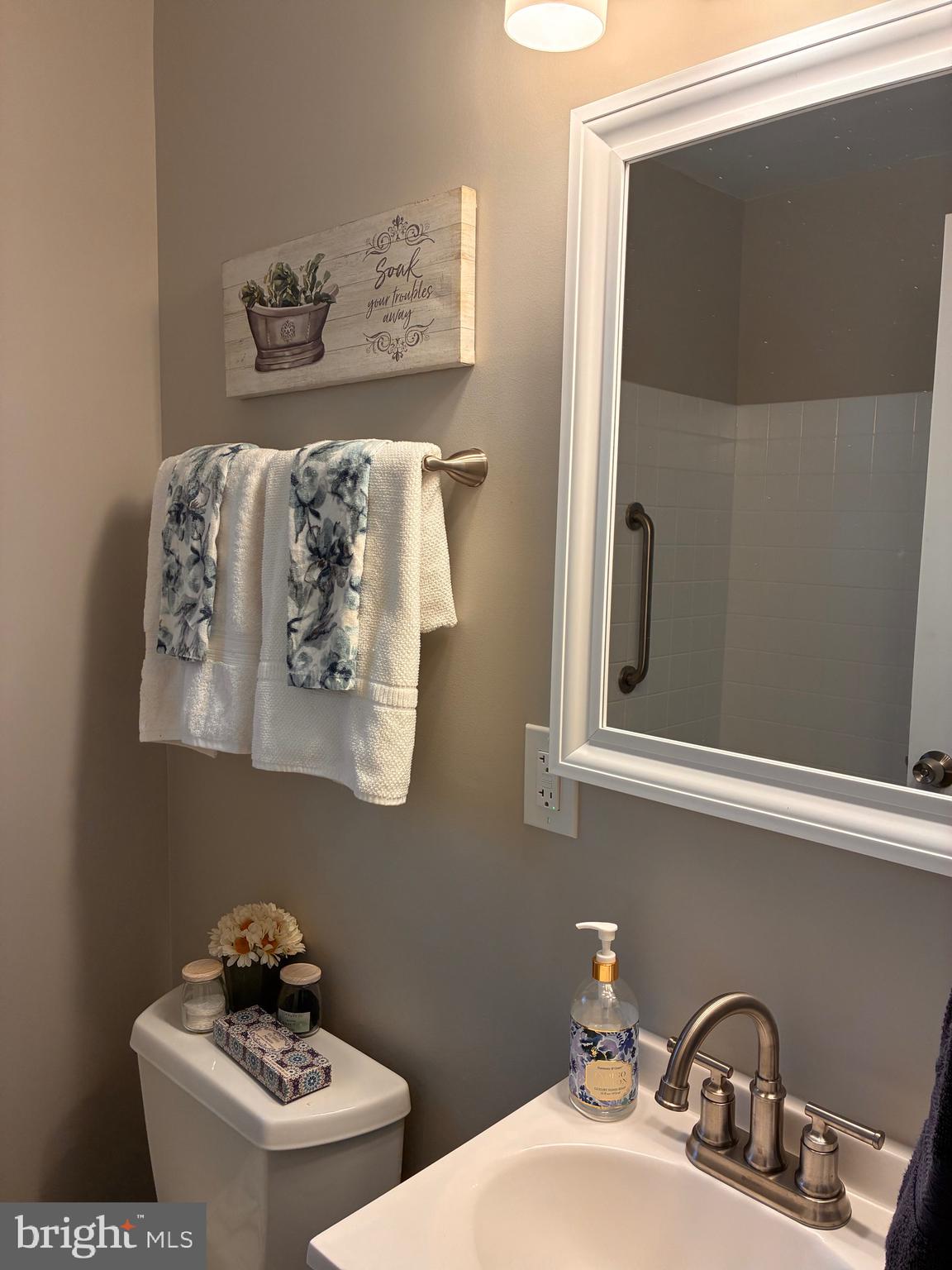 CONNECTICUT AVE - Residential