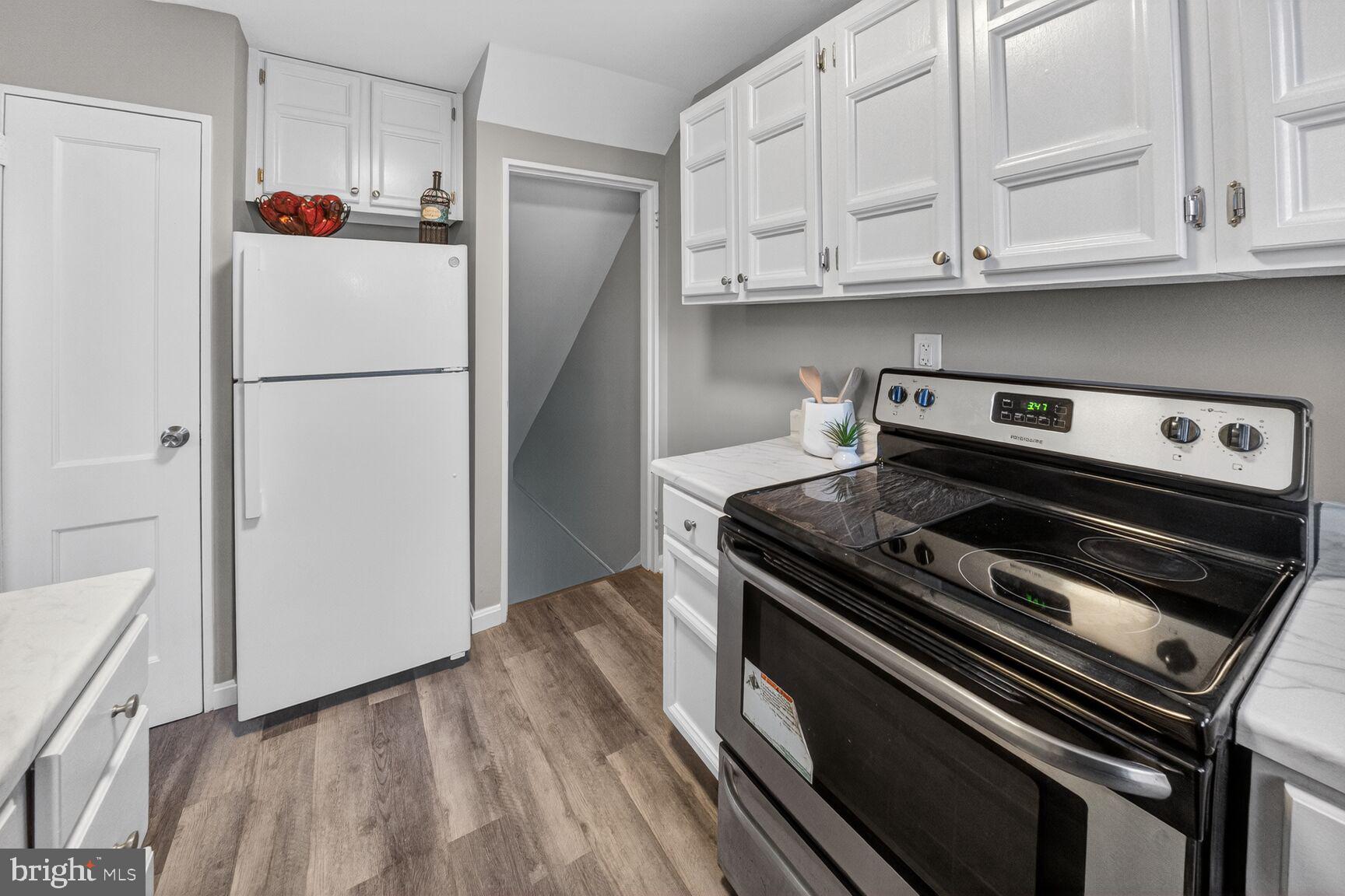 CONNECTICUT AVE - Residential