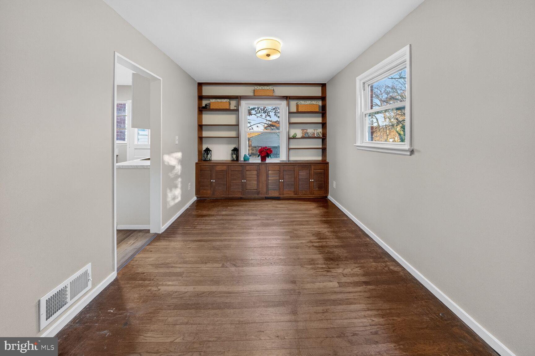 CONNECTICUT AVE - Residential