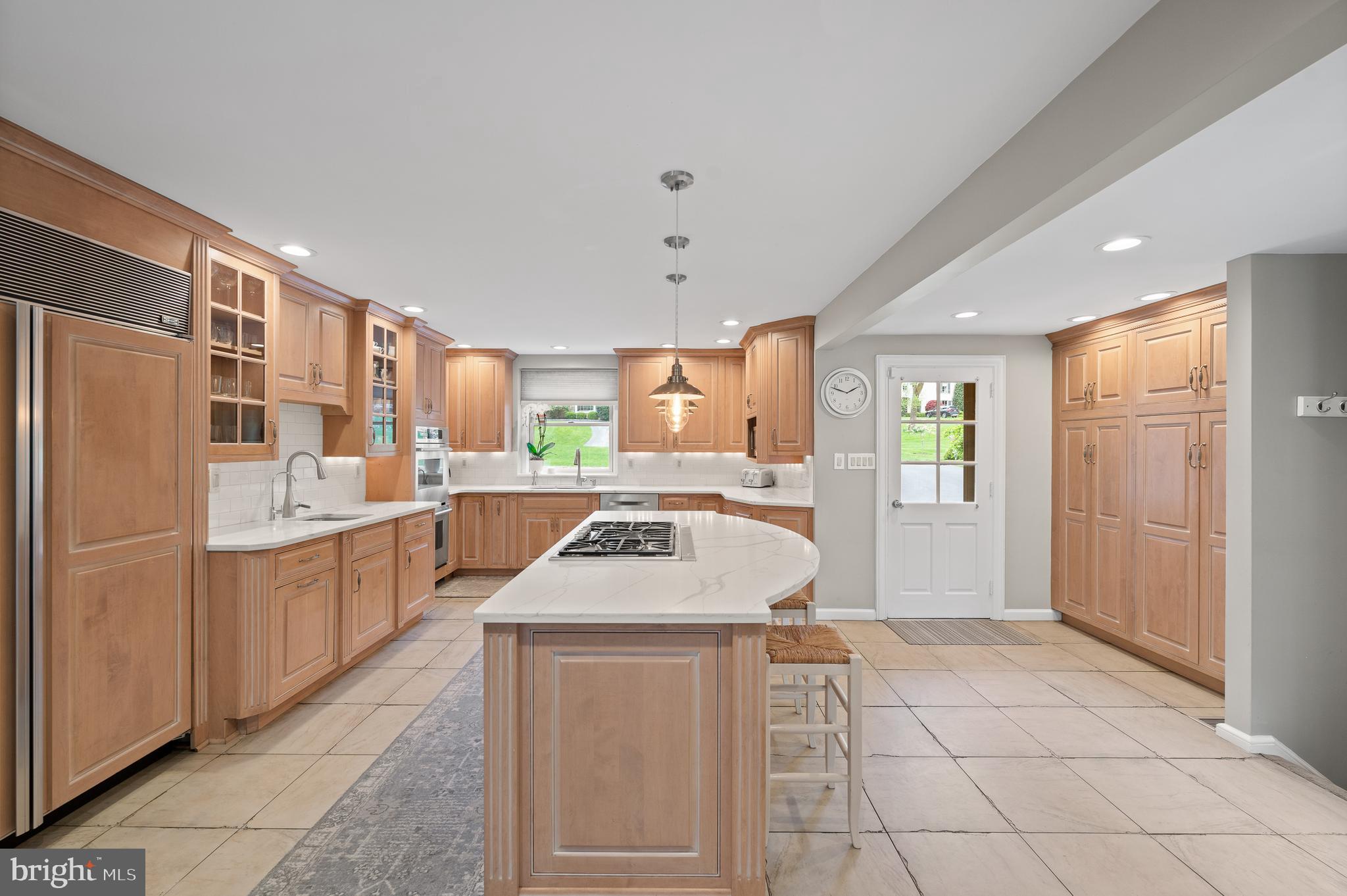 GLADWYNE - Residential