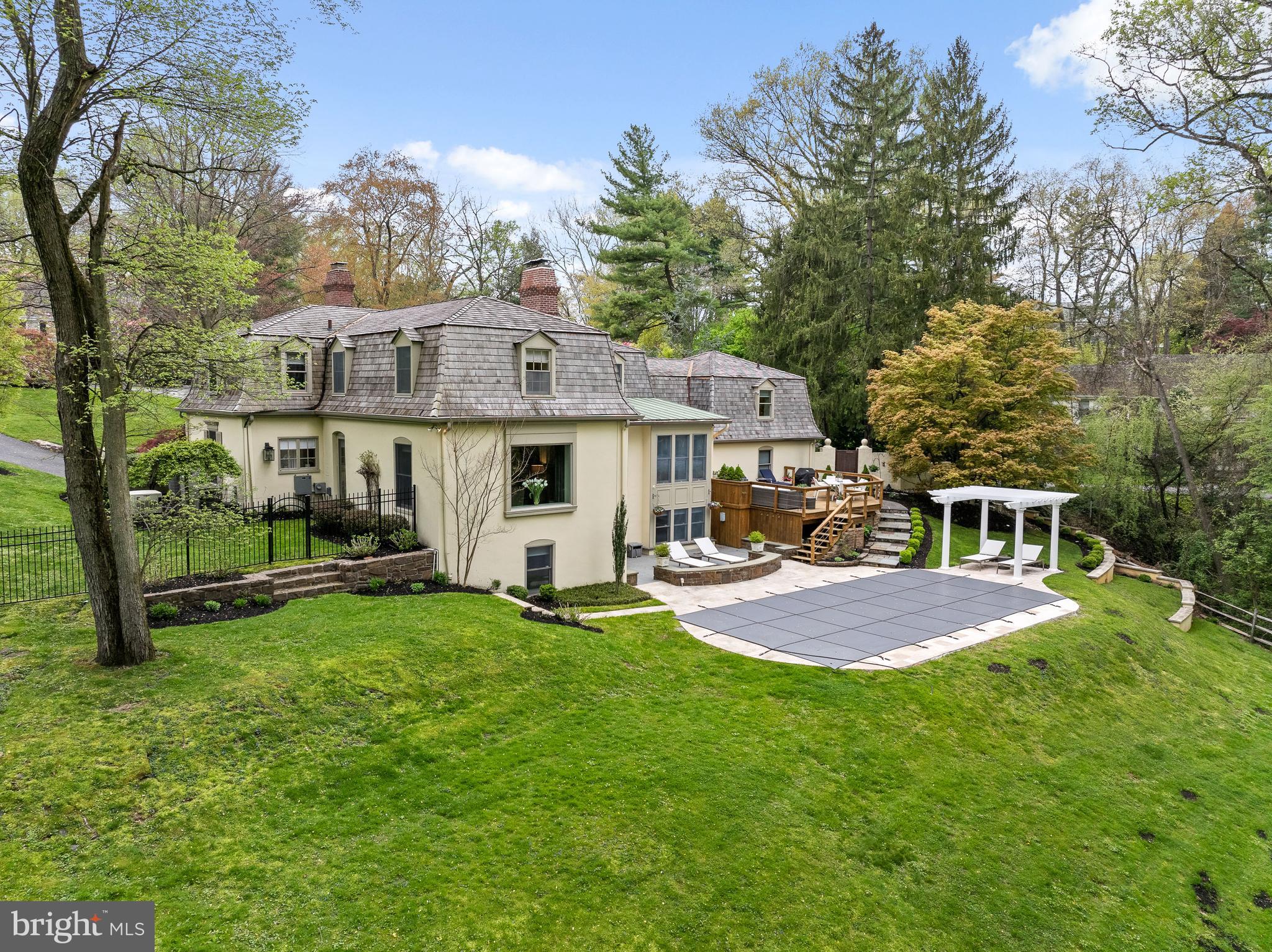 GLADWYNE - Residential