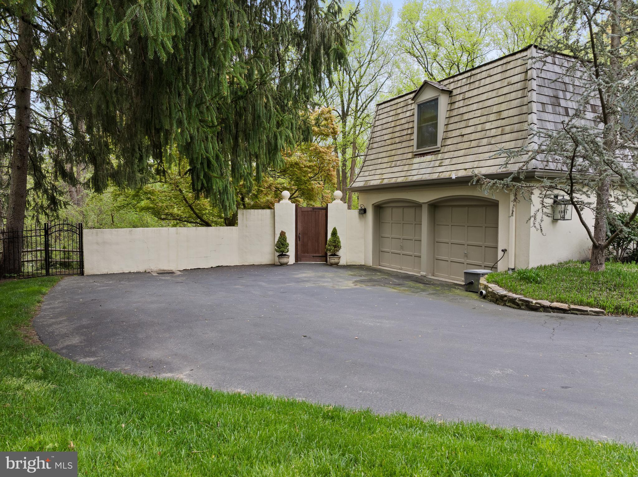 GLADWYNE - Residential