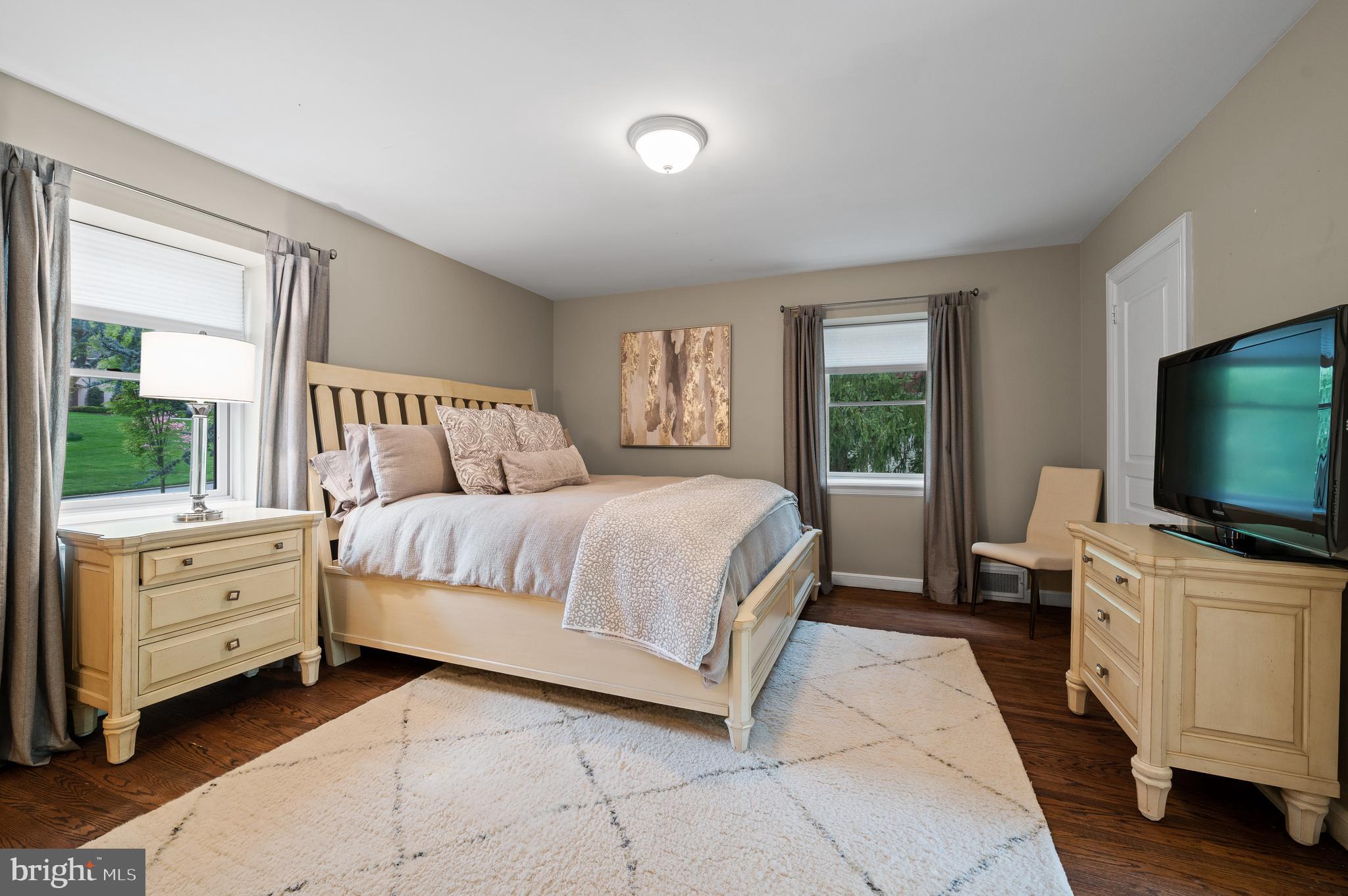 GLADWYNE - Residential