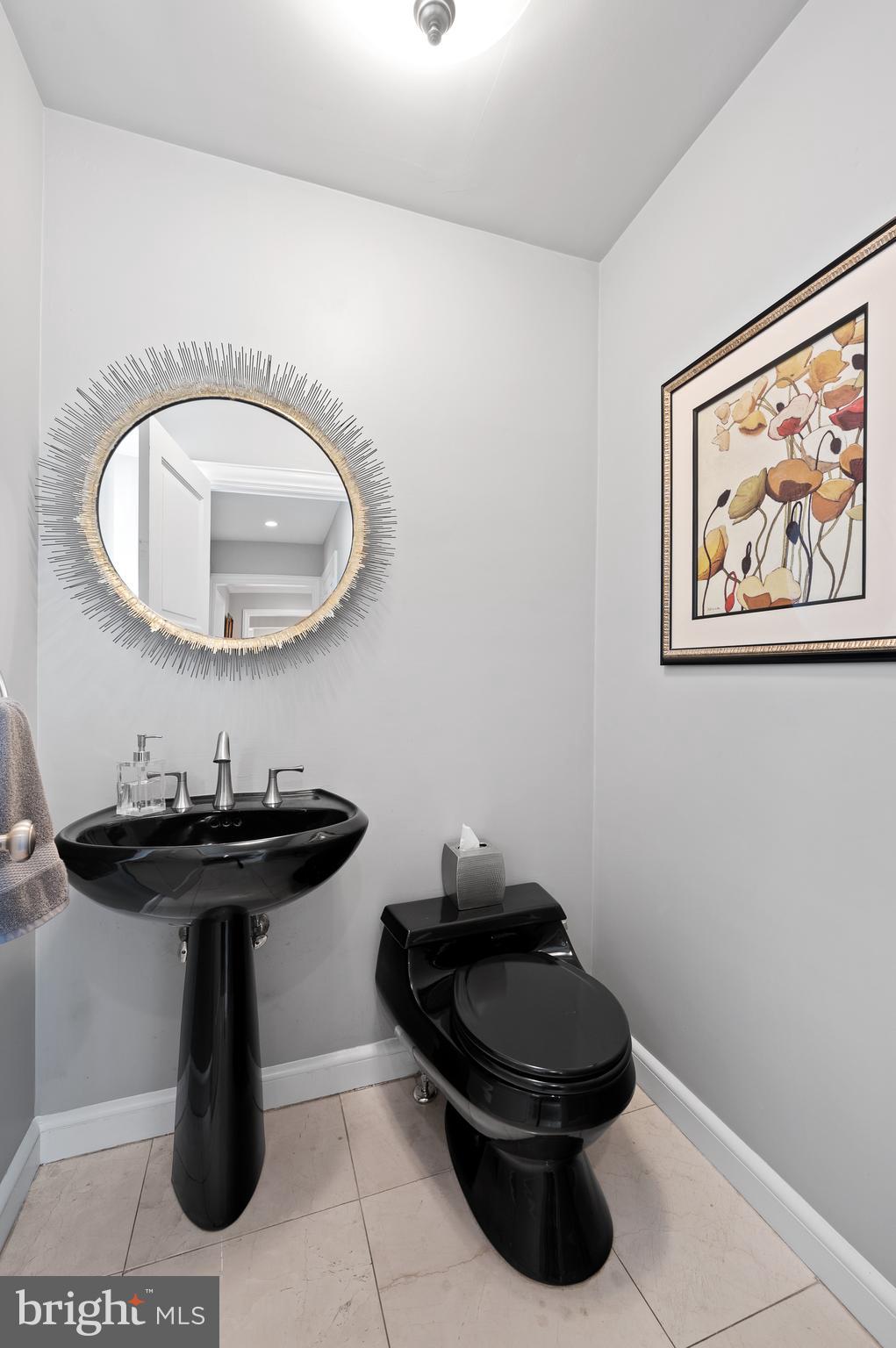 GLADWYNE - Residential