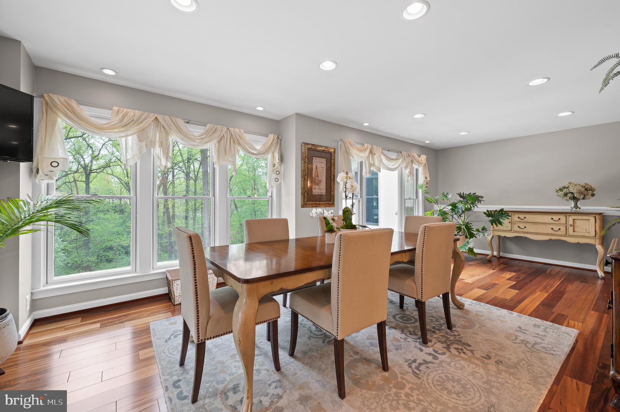 GLADWYNE - Residential