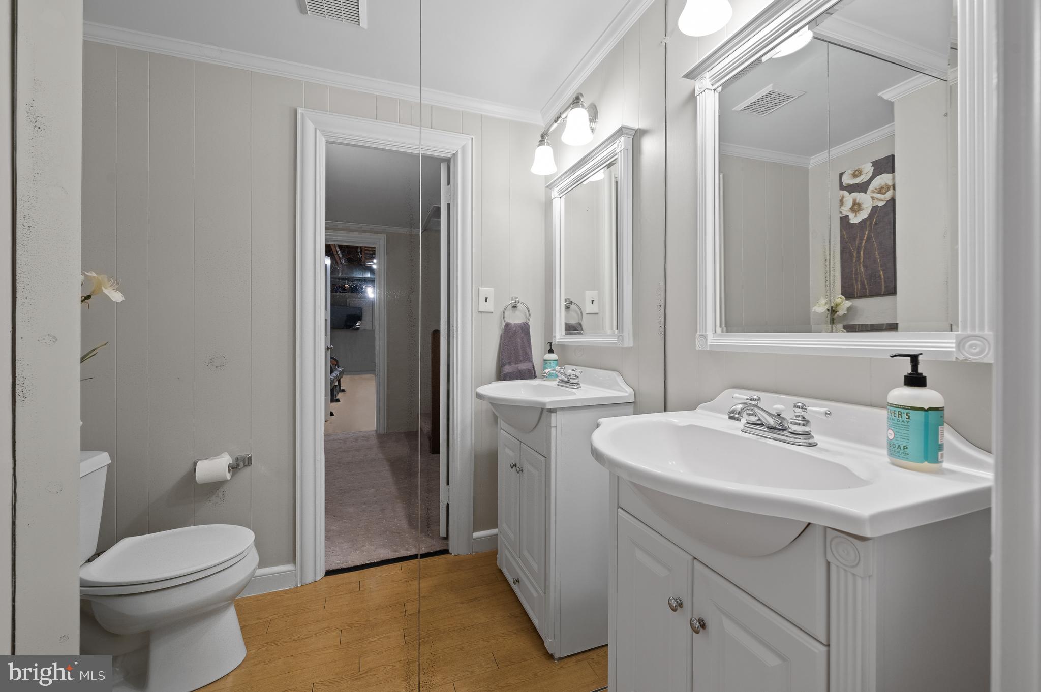 GLADWYNE - Residential