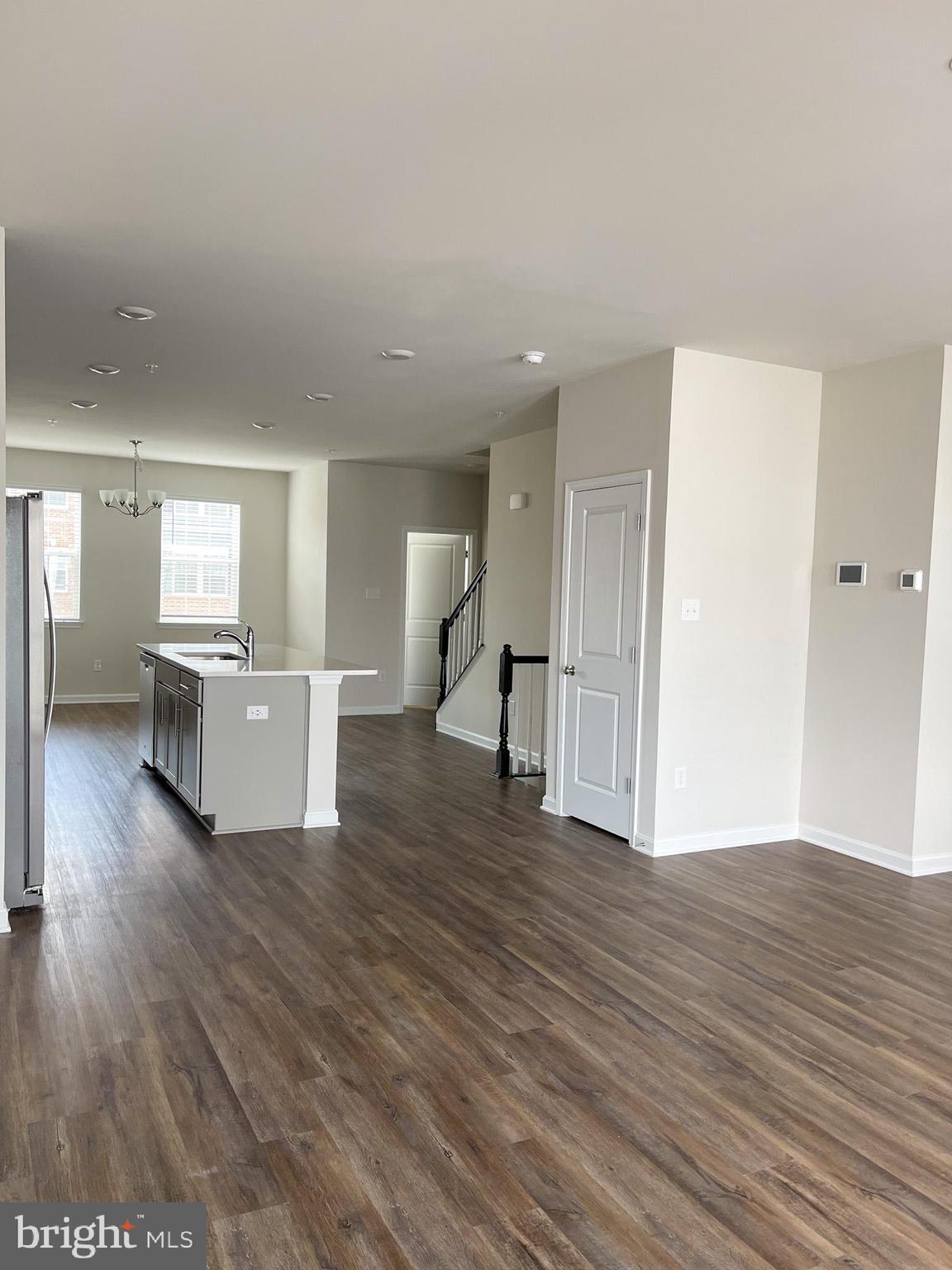 WESTVIEW SOUTH - Residential Lease