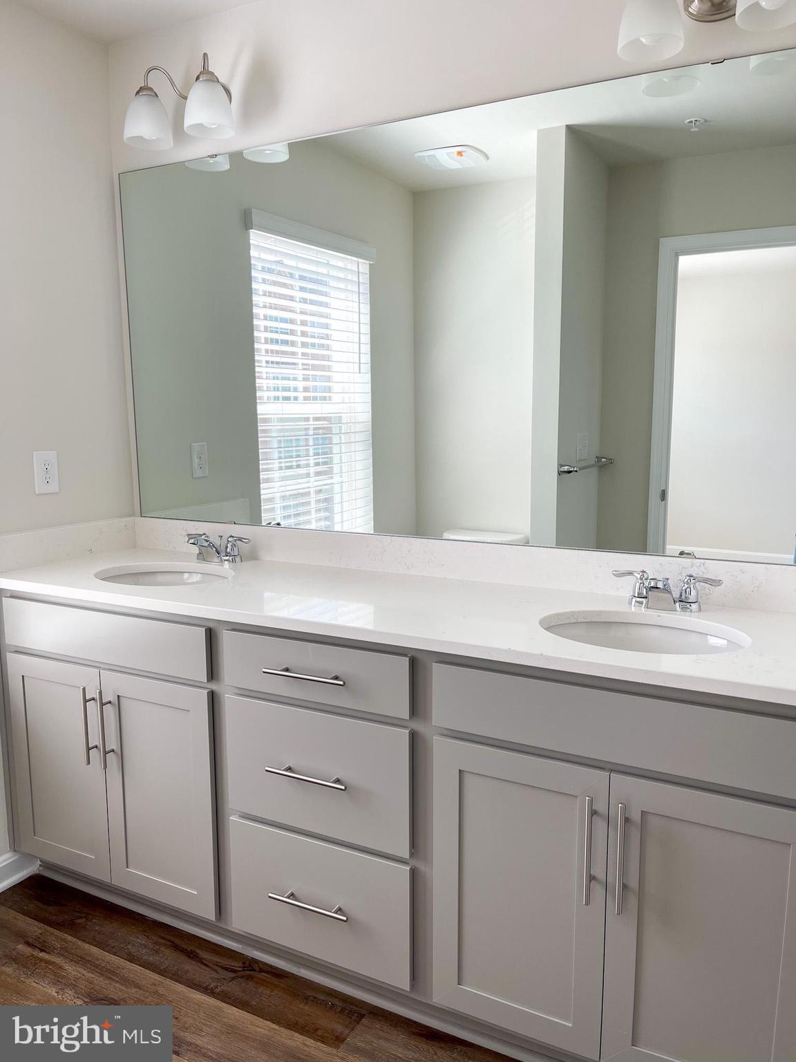 WESTVIEW SOUTH - Residential Lease