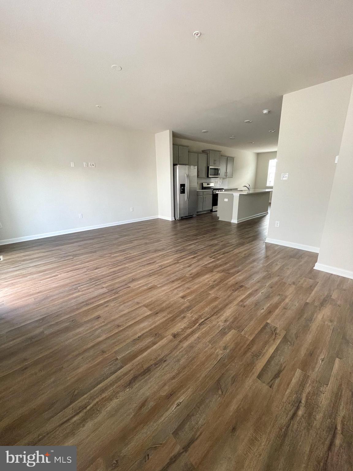 WESTVIEW SOUTH - Residential Lease