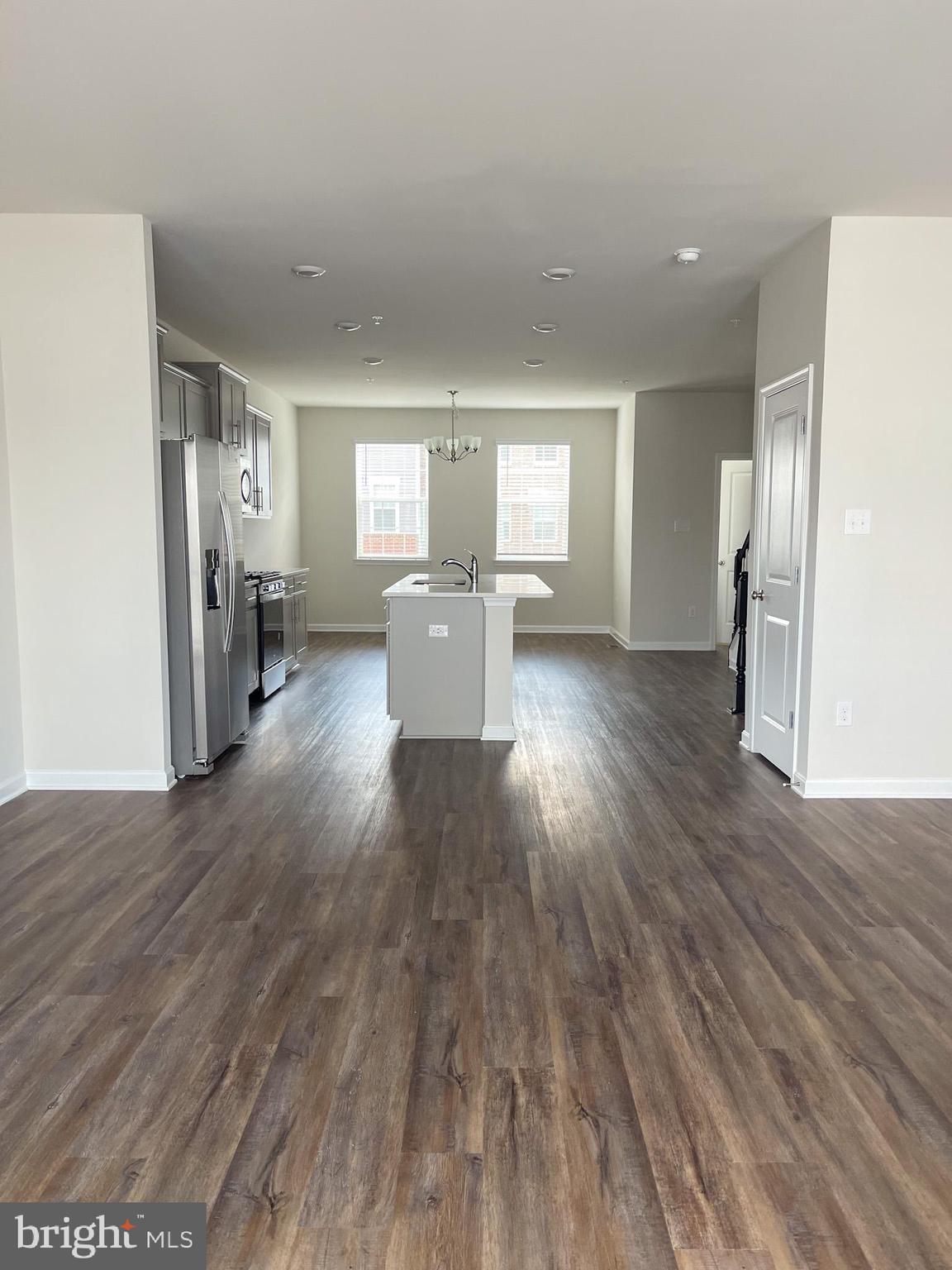 WESTVIEW SOUTH - Residential Lease