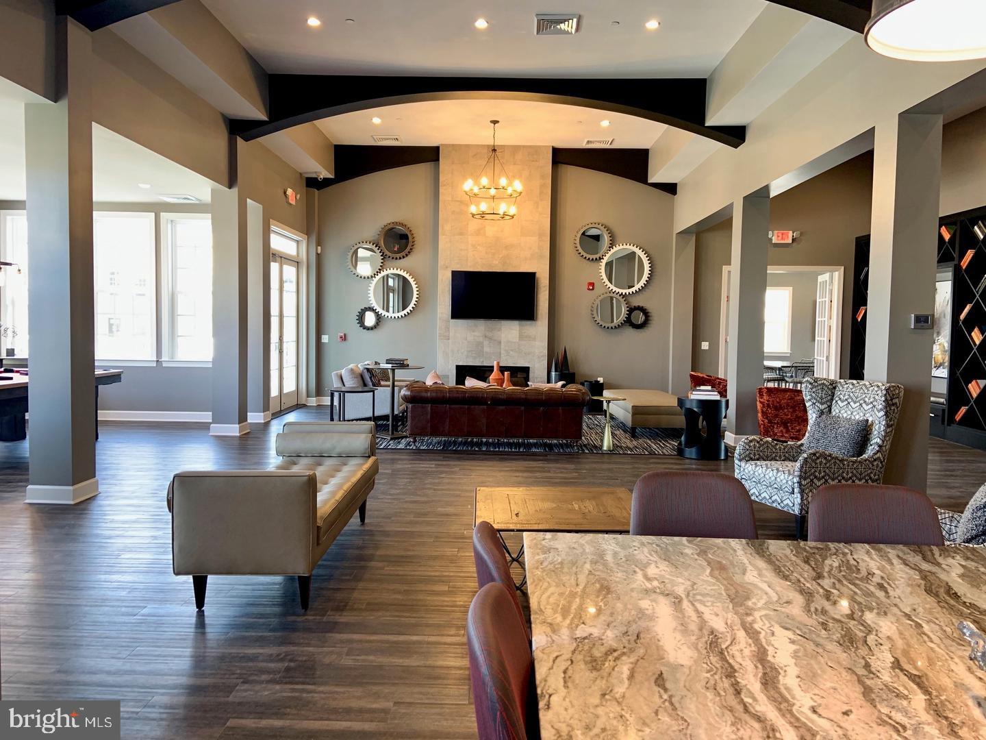 WESTVIEW SOUTH - Residential Lease