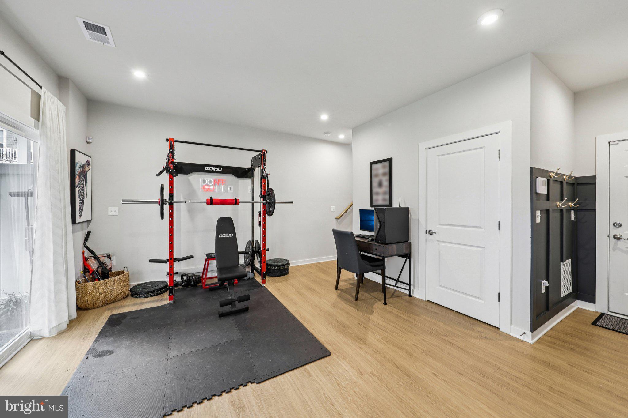 POTOMAC SHORES - Residential