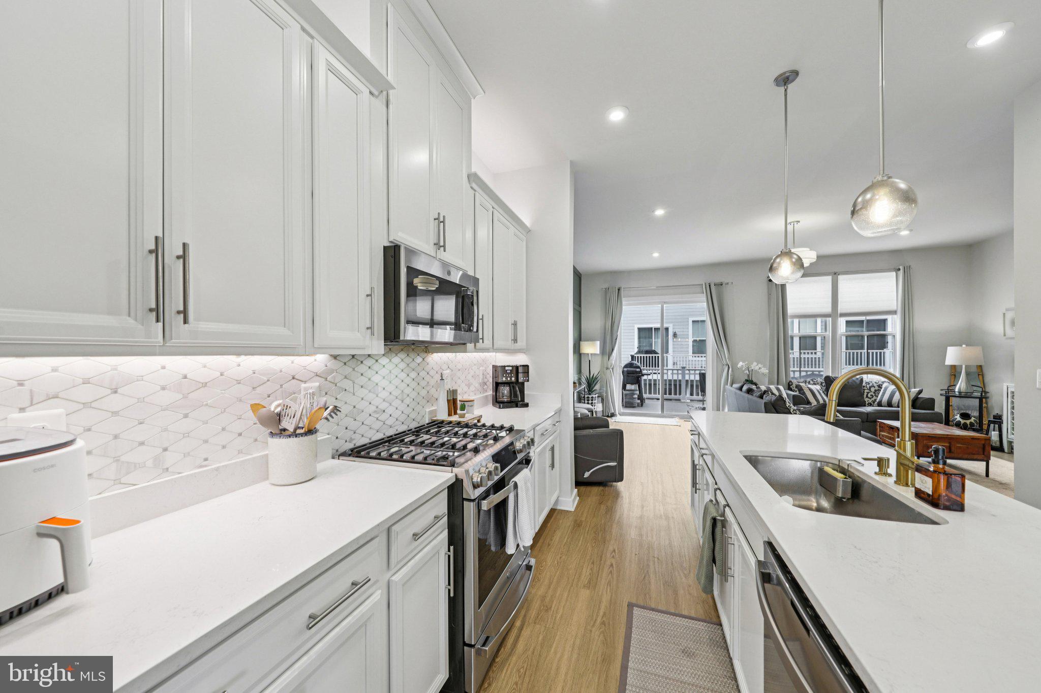 POTOMAC SHORES - Residential