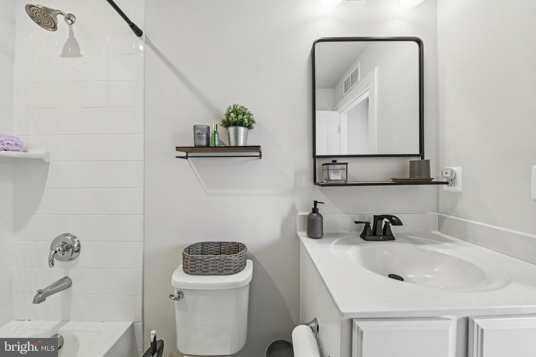 POTOMAC SHORES - Residential