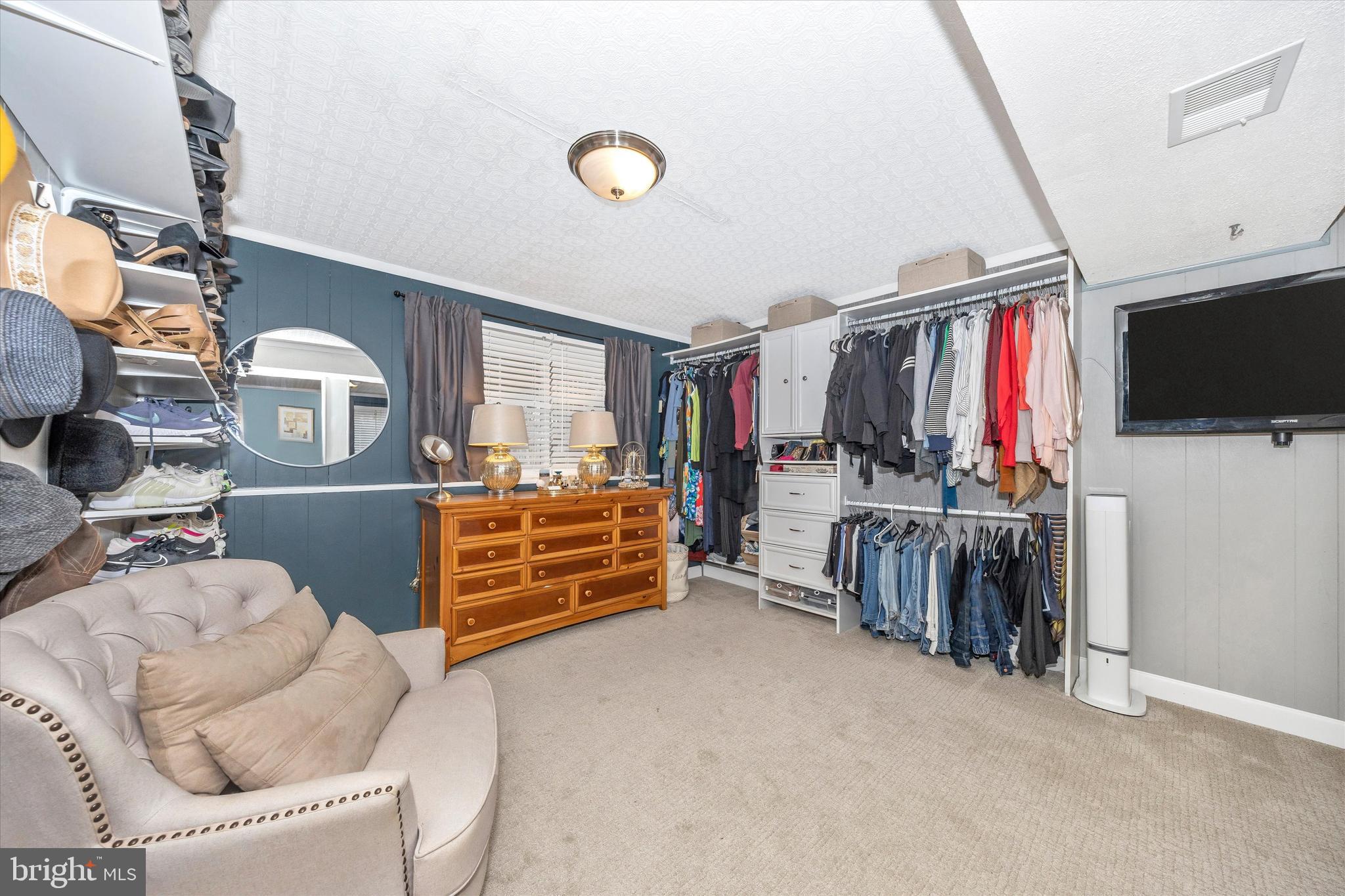 WILLOWCREST - Residential