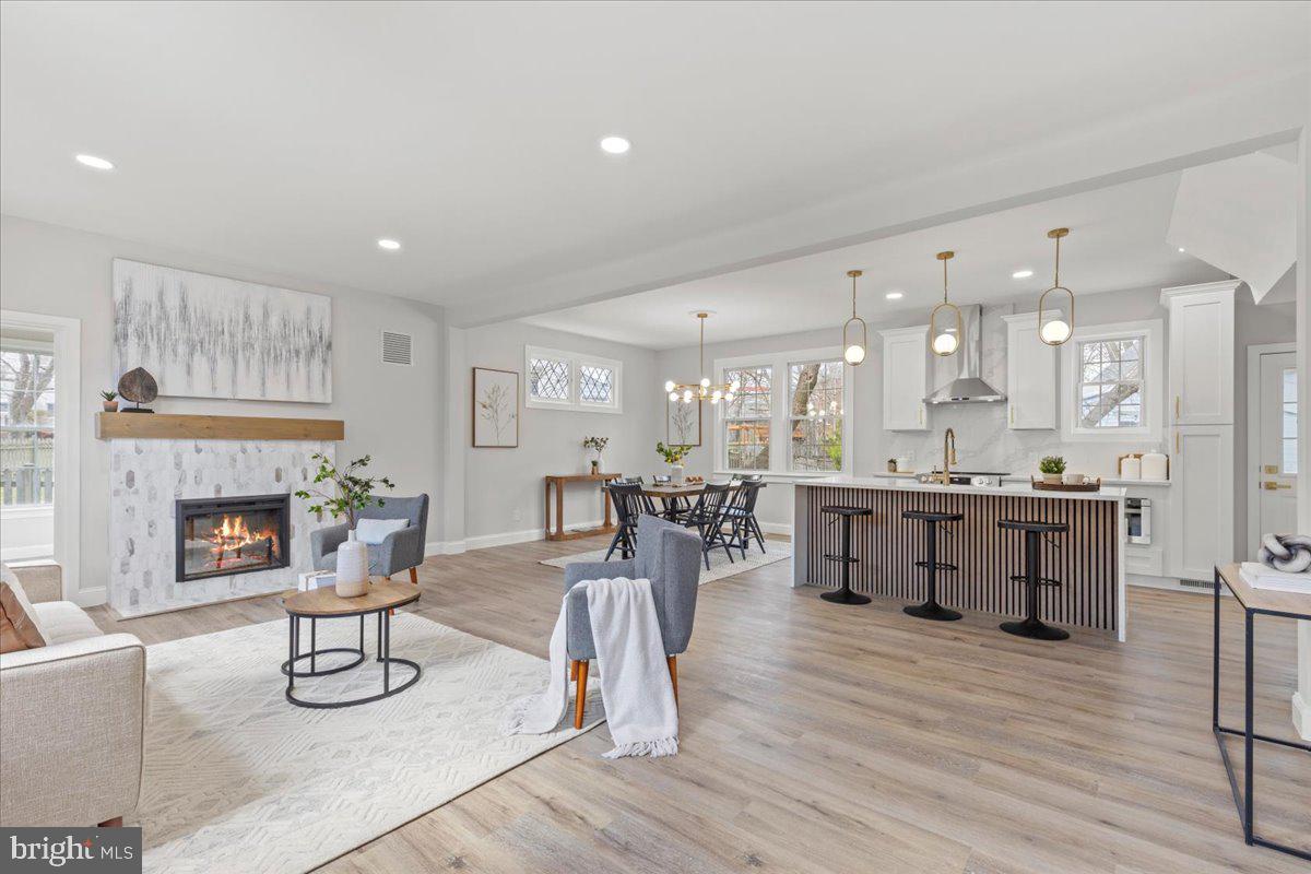 1705 CORWIN DRIVE