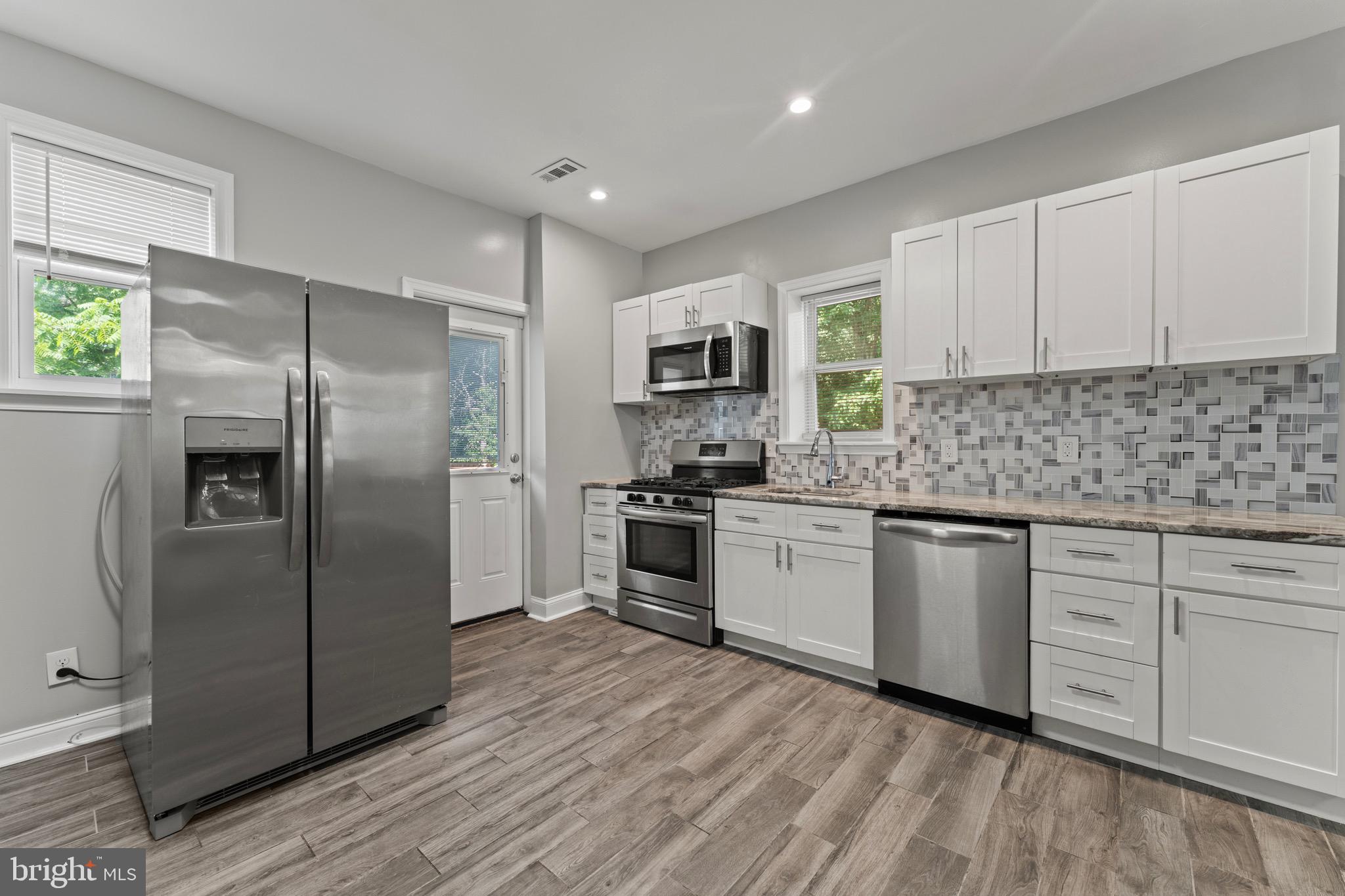 HOWARD PARK - Residential