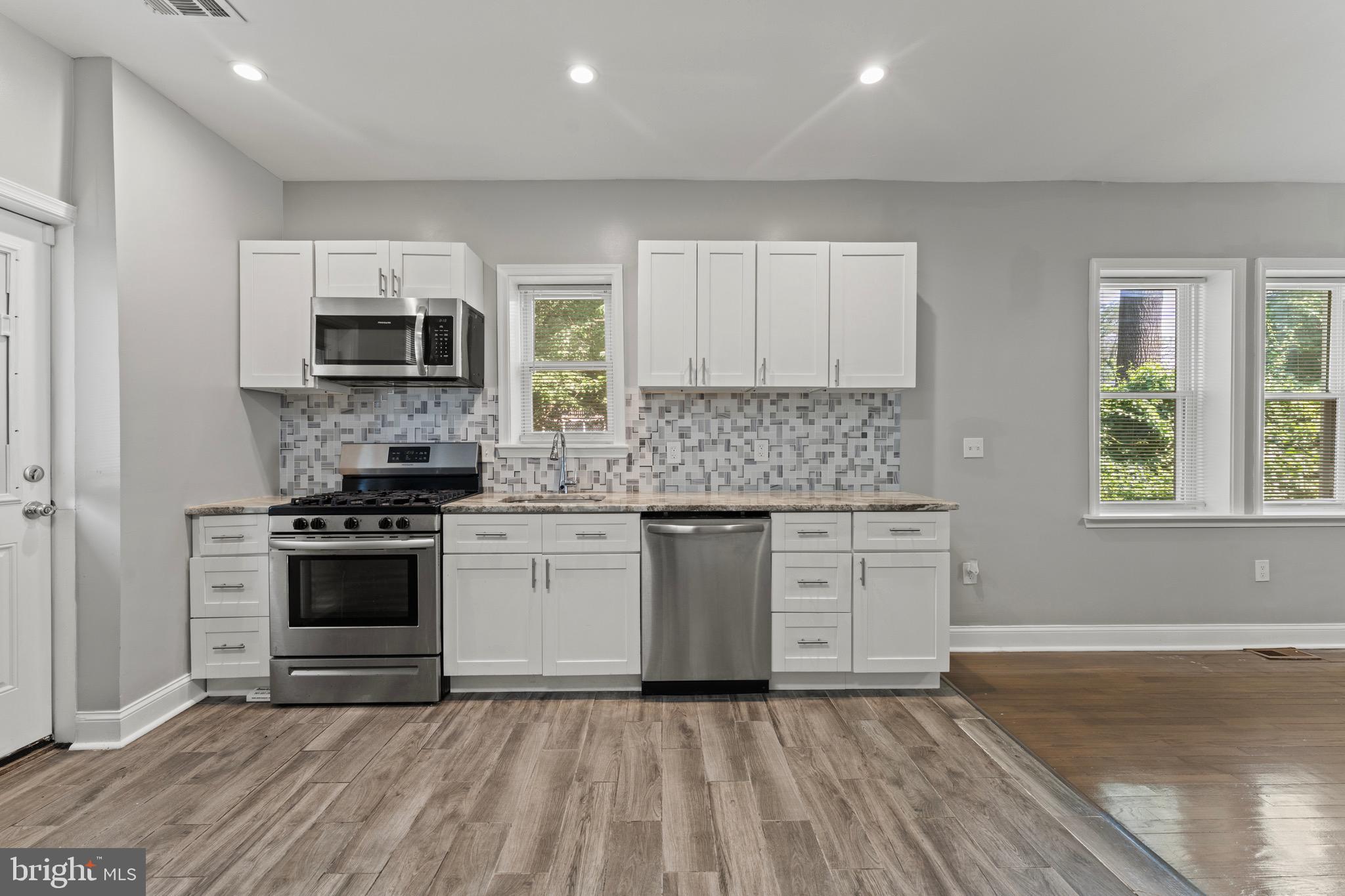 HOWARD PARK - Residential