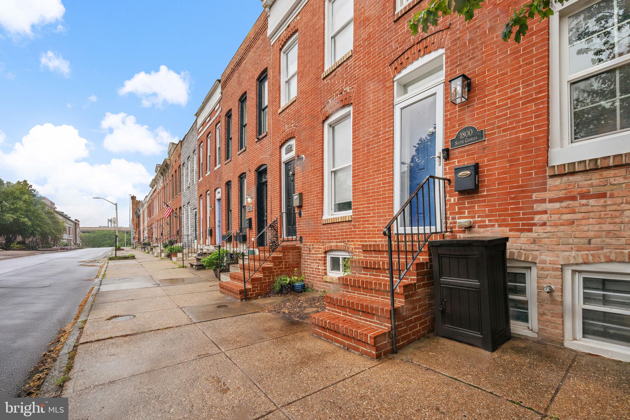 This charming 2 bed, 3 full bath end of unit townhome is a city retreat: with its newly built 3rd level Deck (2024). This home provides an amazing location; being able to walk to the New Baltimore Peninsula, which has great shops and restaurants, walkable to the Riverside Community pool, and the Inner Harbor. Very well-maintained home is a rare find, with the private rear parking enough for 3 cars. Spacious open main level floorplan for entertainment. Upper level has 2 bedrooms with 2 full bathrooms, and laundry room. The basement level provides full bathroom, space for an at home office, gym or rec room. Come schedule your tour today, you won't be disappointed!