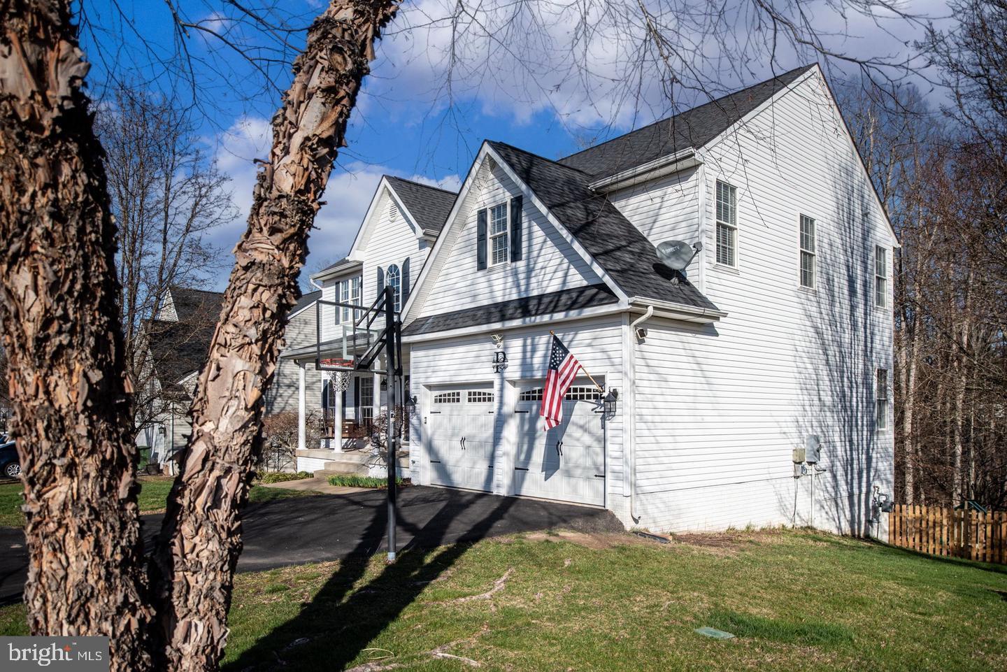 SALEM FIELDS - Residential Lease