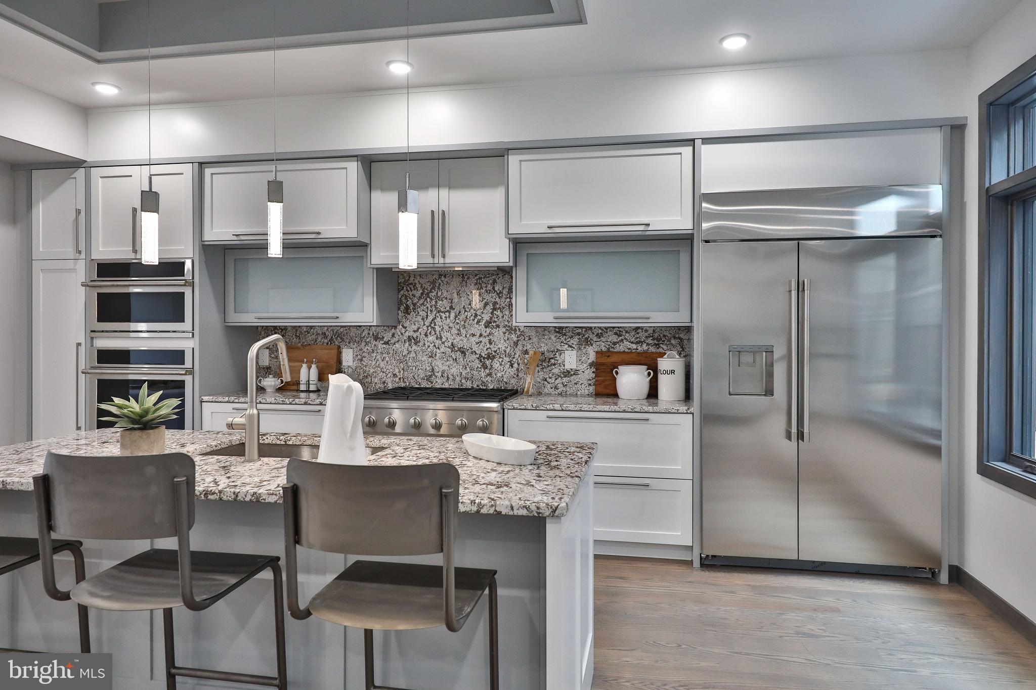 BELLA VISTA - Residential Lease