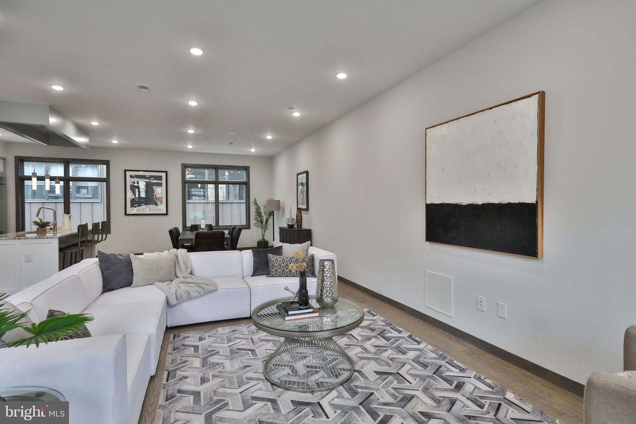 BELLA VISTA - Residential Lease