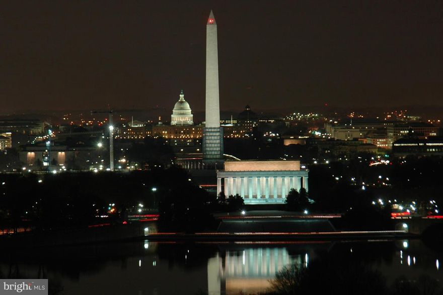FABULOUS 8TH FLR ONE BR W/SPECT. VU OF MONUMENTS, DC SKYLINE & RIVER.  SPECIAL ARCHITECTURAL DETAILS -DR OVERLOOKS LR-FLOOR TO CEIL CUSTOM DESIGNED BOOKCASES W/TELESCOPING LADDER, CUSTOM ACOUSTICAL LR WALL PANELS, BONUS RM OFF DR FOR GUEST/OFFICE, EXTRA STORAGE CLOSETS, 1069 SQ.FT. PLUS BONUS ROOM, NEW RECESSED DOWN LTG, NEW LR & BR WINDOWS. 20 FT. WIDE BALCONY. MODERN KITCH.W/WINDOW TO SPECT. VU