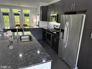 KING FARM - Residential Lease