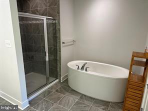 KING FARM - Residential Lease