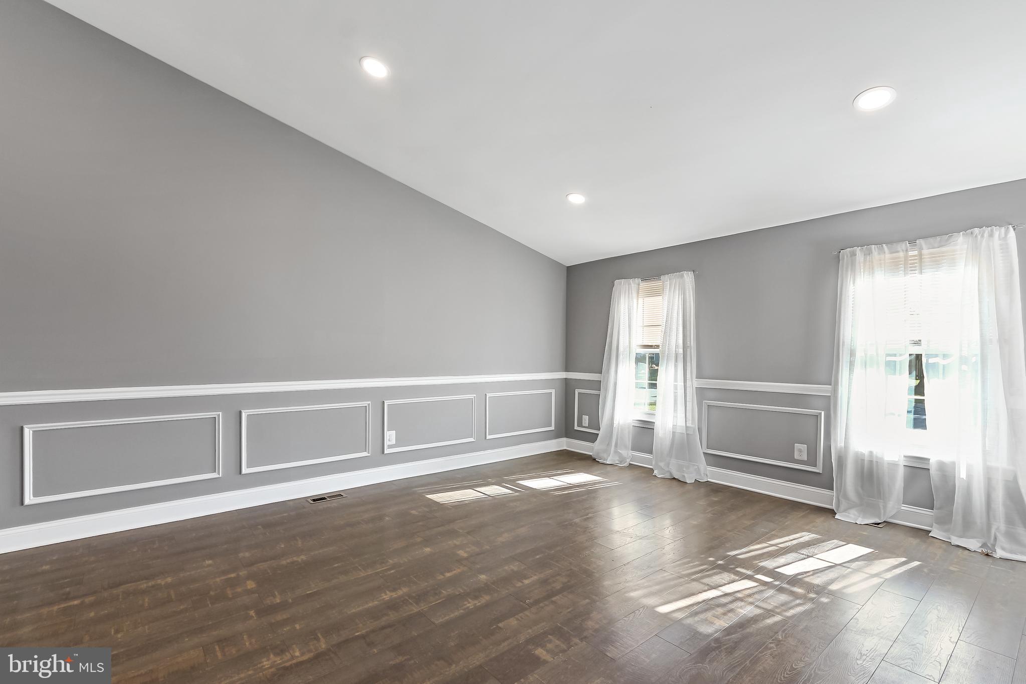 ABERDEEN HILLS - Residential