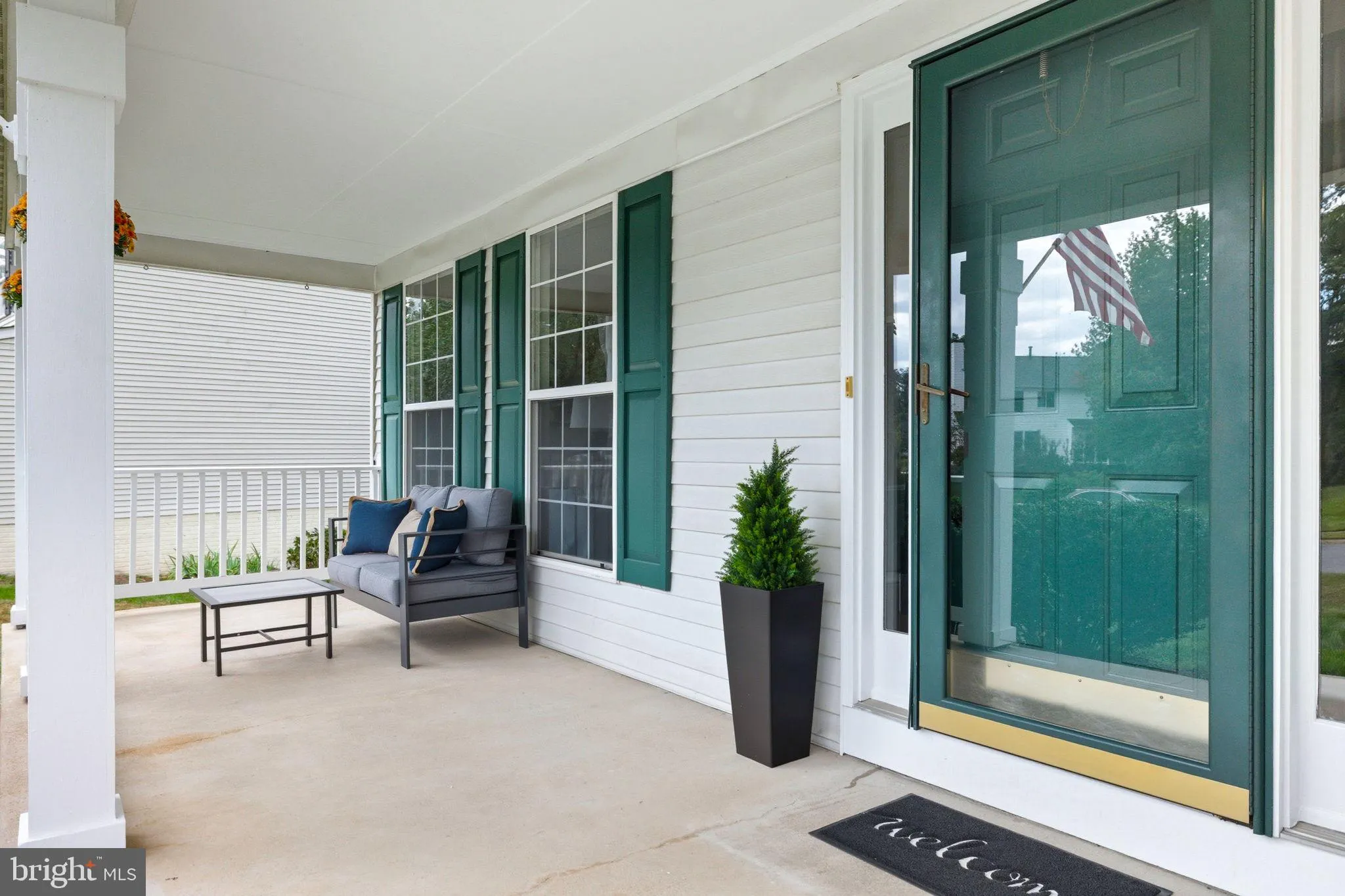 Ashburn, Virginia 20147, United States, 4 Bedrooms Bedrooms, ,4 BathroomsBathrooms,Residential,Contingent,226567