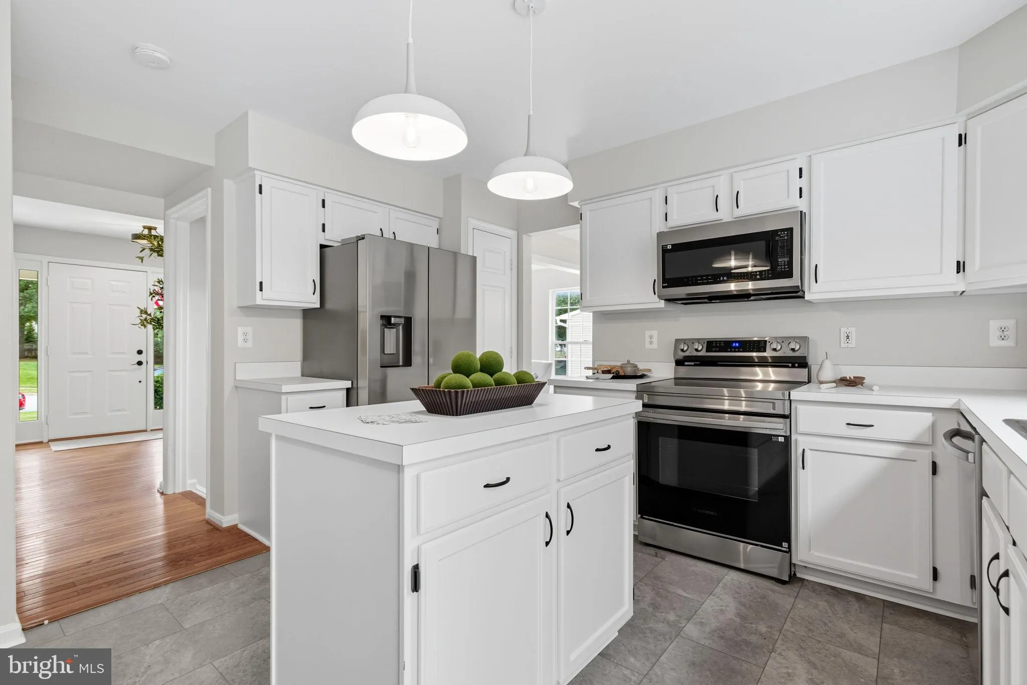 Ashburn, Virginia 20147, United States, 4 Bedrooms Bedrooms, ,4 BathroomsBathrooms,Residential,Contingent,226567