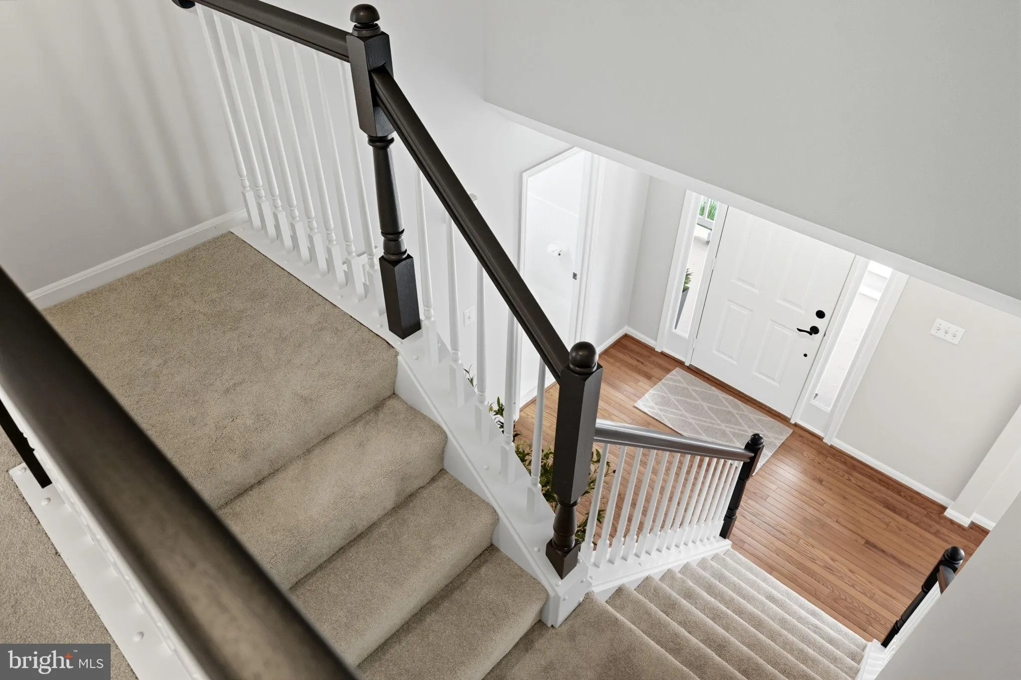 Ashburn, Virginia 20147, United States, 4 Bedrooms Bedrooms, ,4 BathroomsBathrooms,Residential,Contingent,226567