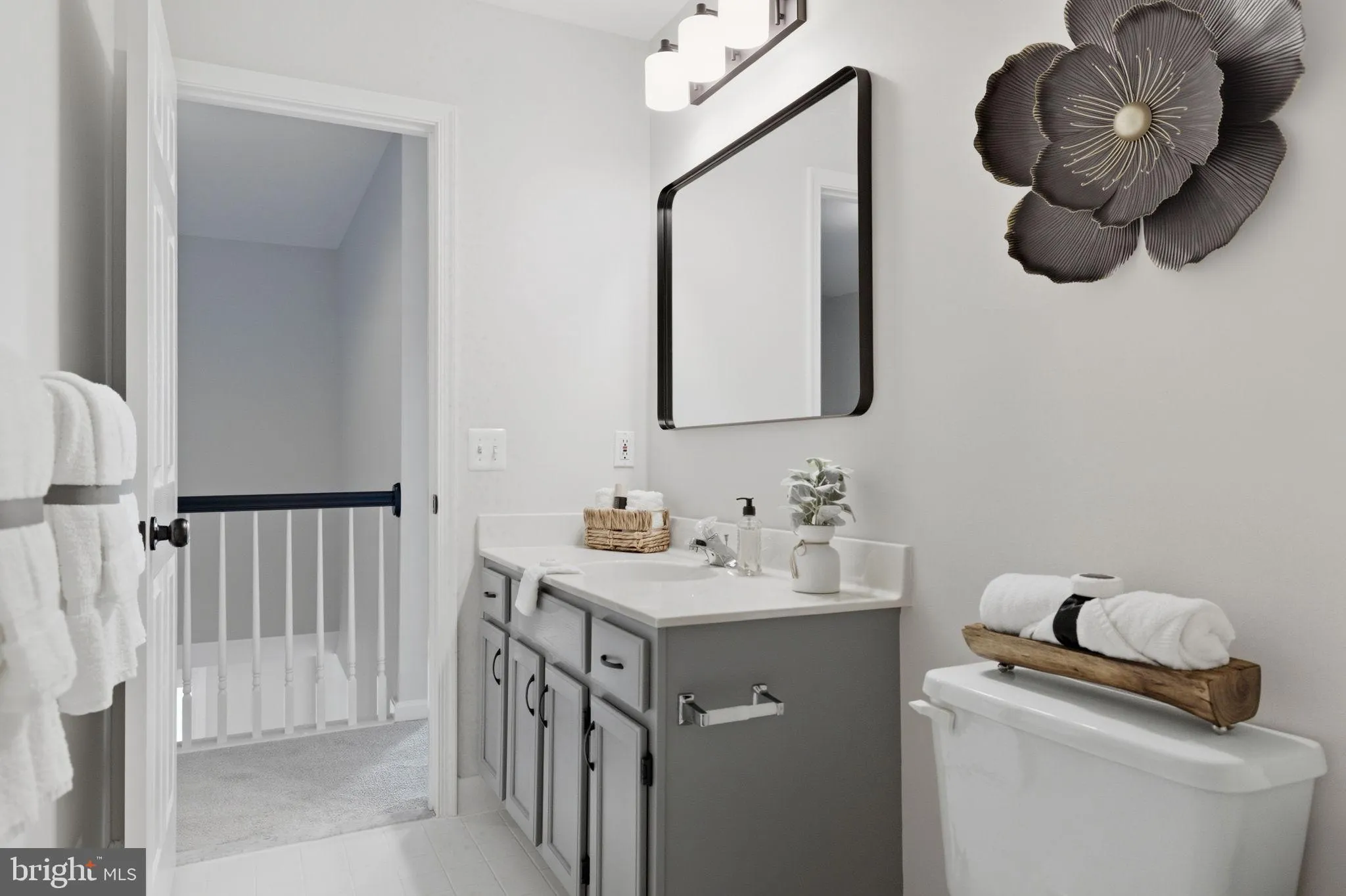 Ashburn, Virginia 20147, United States, 4 Bedrooms Bedrooms, ,4 BathroomsBathrooms,Residential,Contingent,226567