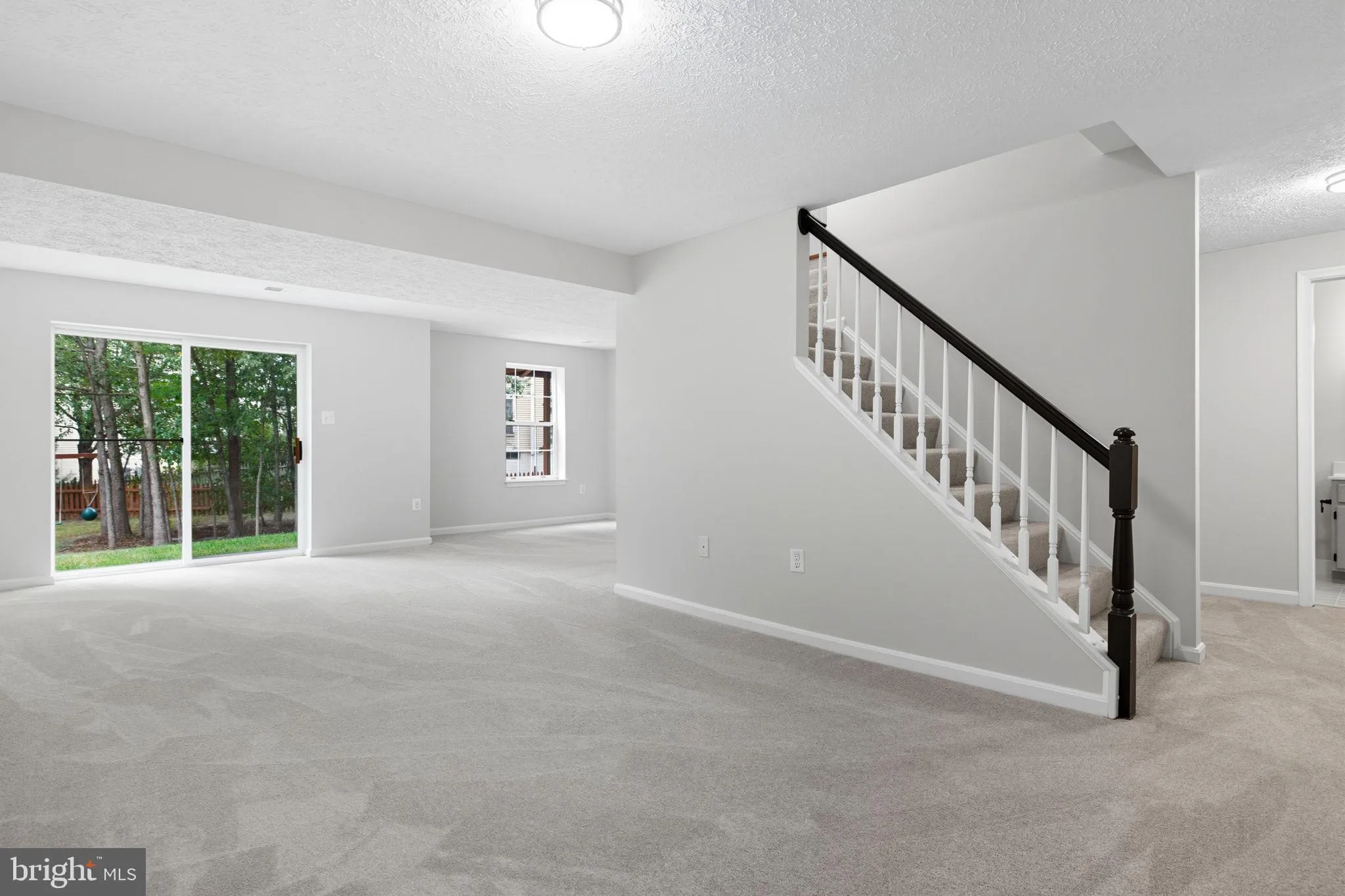 Ashburn, Virginia 20147, United States, 4 Bedrooms Bedrooms, ,4 BathroomsBathrooms,Residential,Contingent,226567