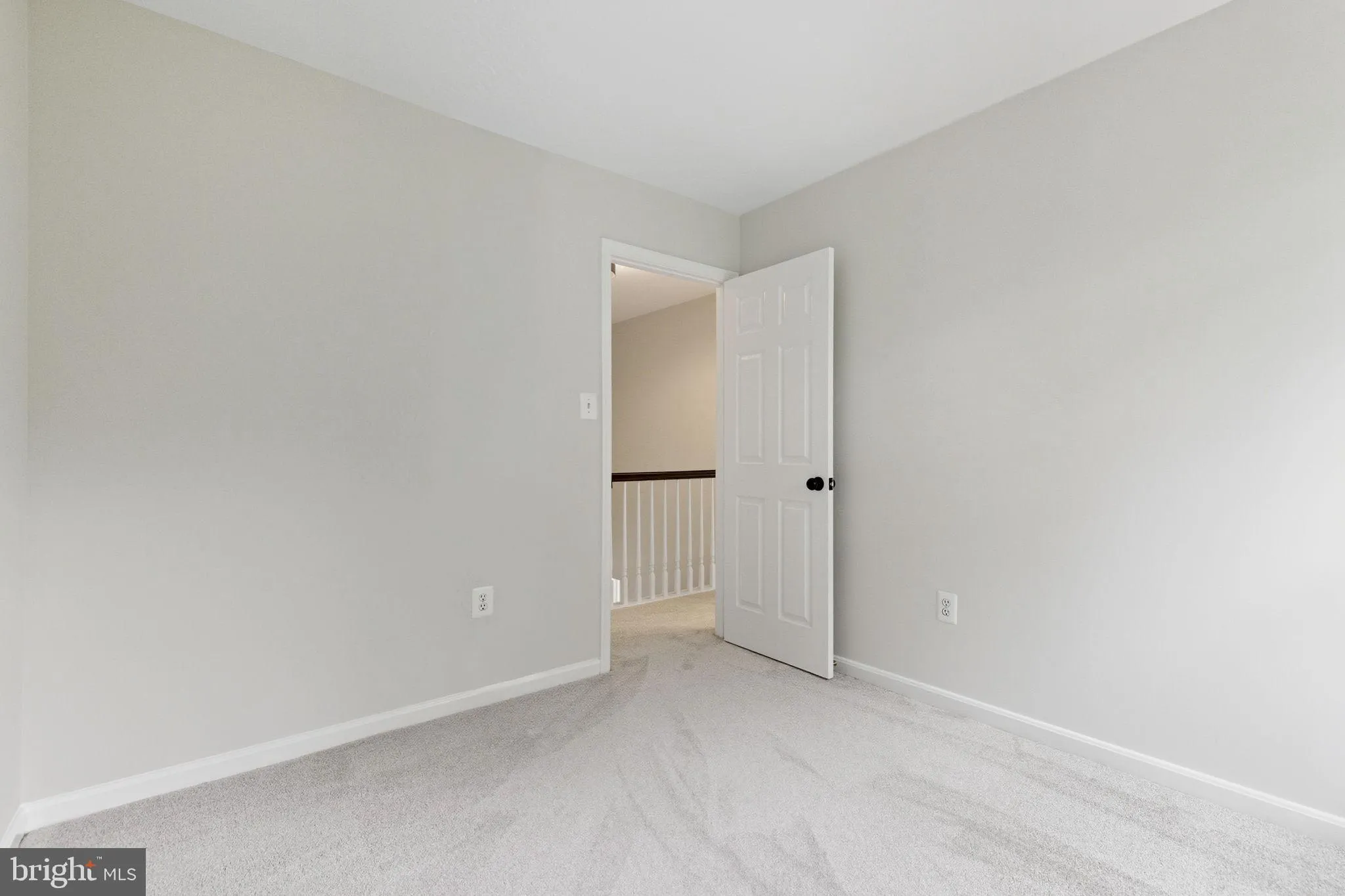 Ashburn, Virginia 20147, United States, 4 Bedrooms Bedrooms, ,4 BathroomsBathrooms,Residential,Contingent,226567