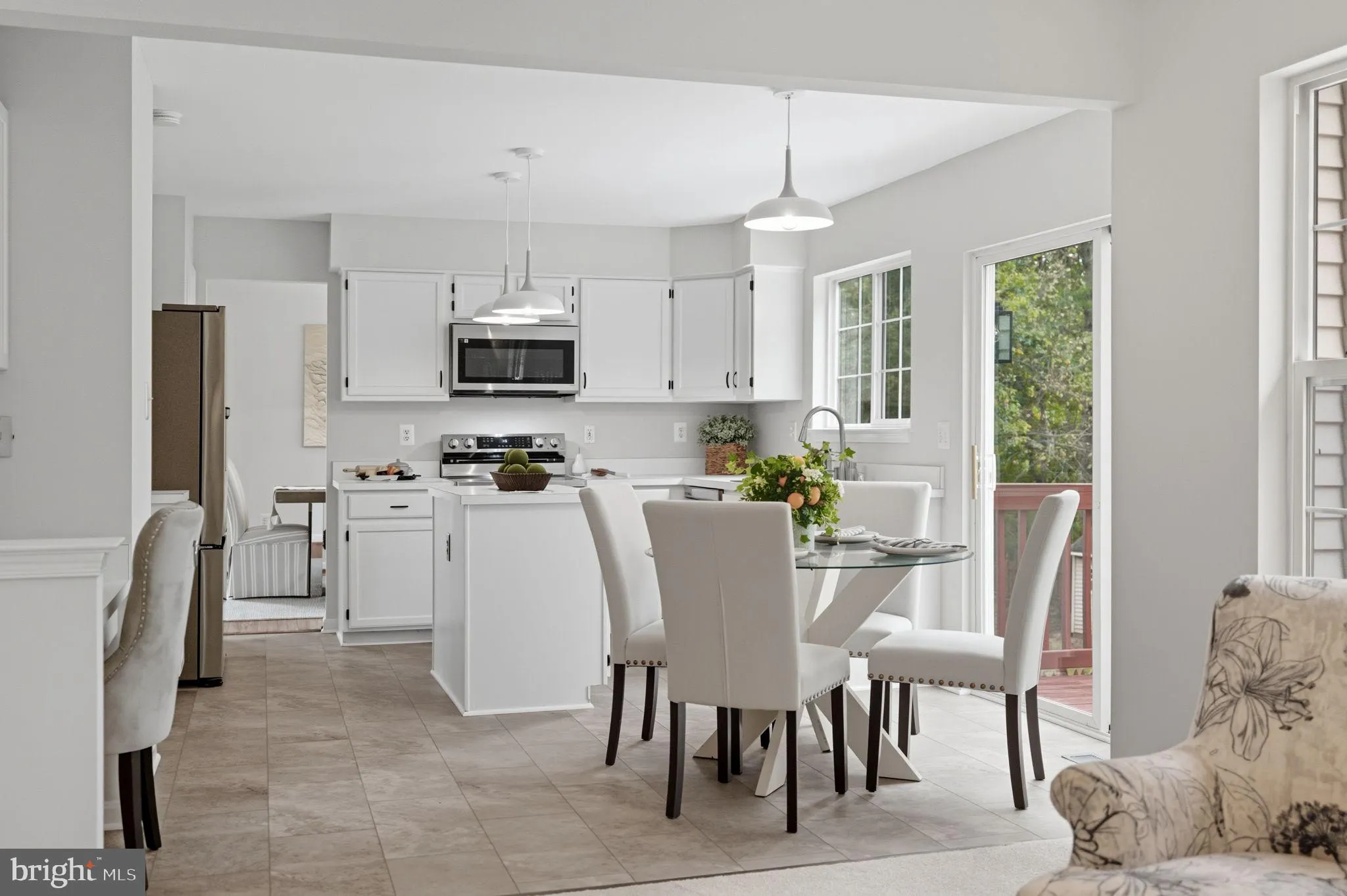 Ashburn, Virginia 20147, United States, 4 Bedrooms Bedrooms, ,4 BathroomsBathrooms,Residential,Contingent,226567