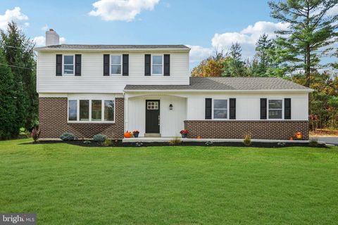 Photo of 622 Welcome House Road, PERKASIE, PA 18944 (MLS # PABU2108134) Photo of 622 Welcome House Road, PERKASIE, PA 18944 (MLS # PABU2108134)