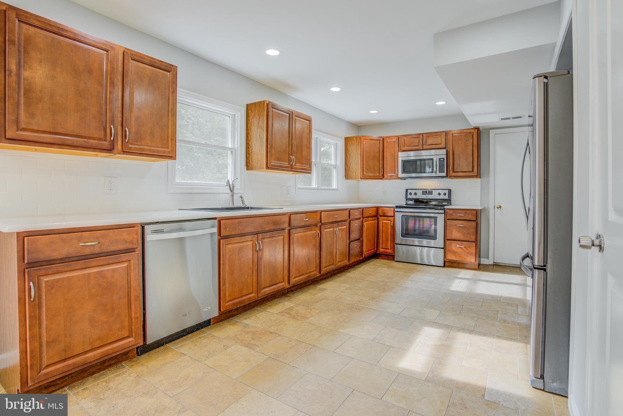 RIDGEFIELD - Residential