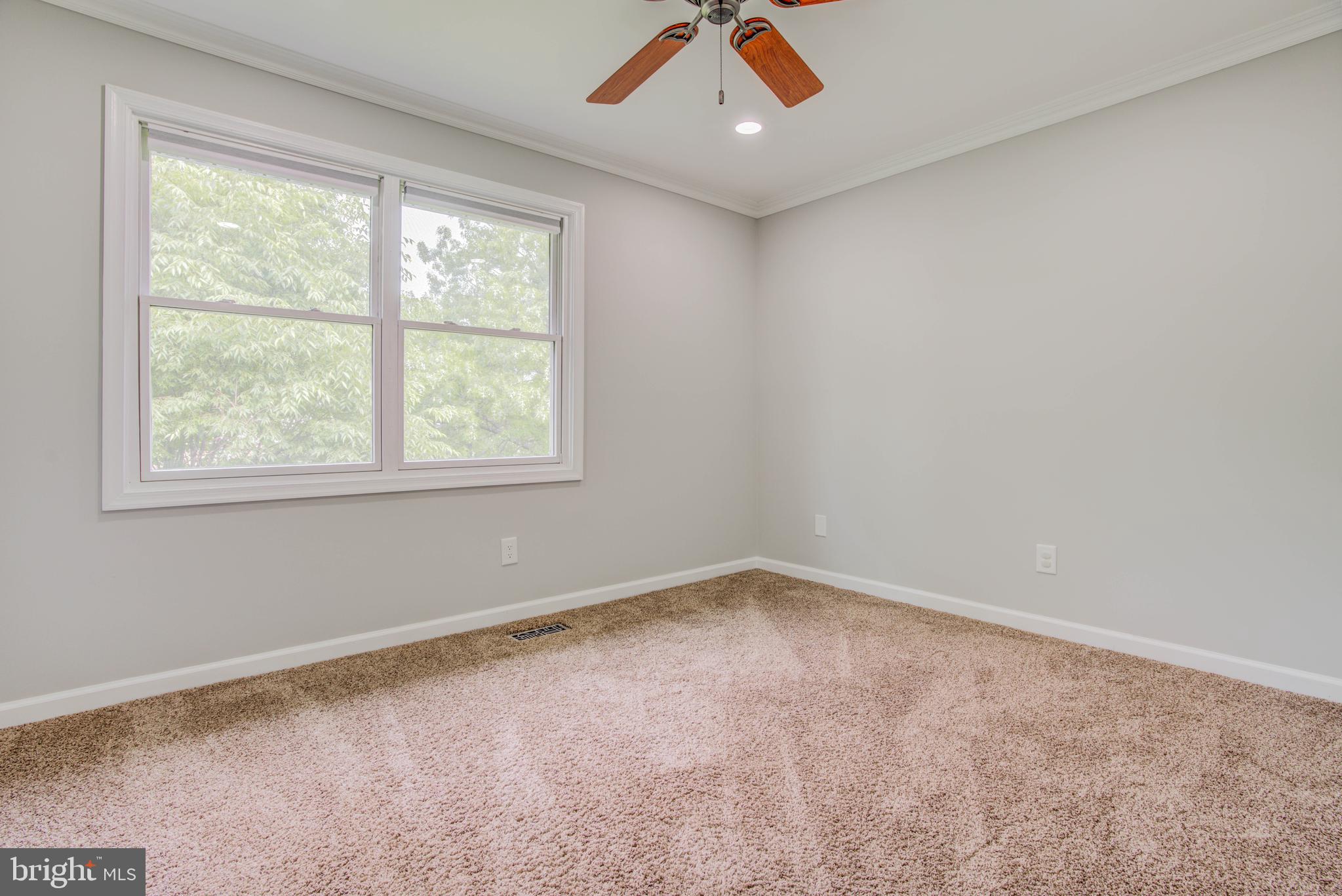 RIDGEFIELD - Residential