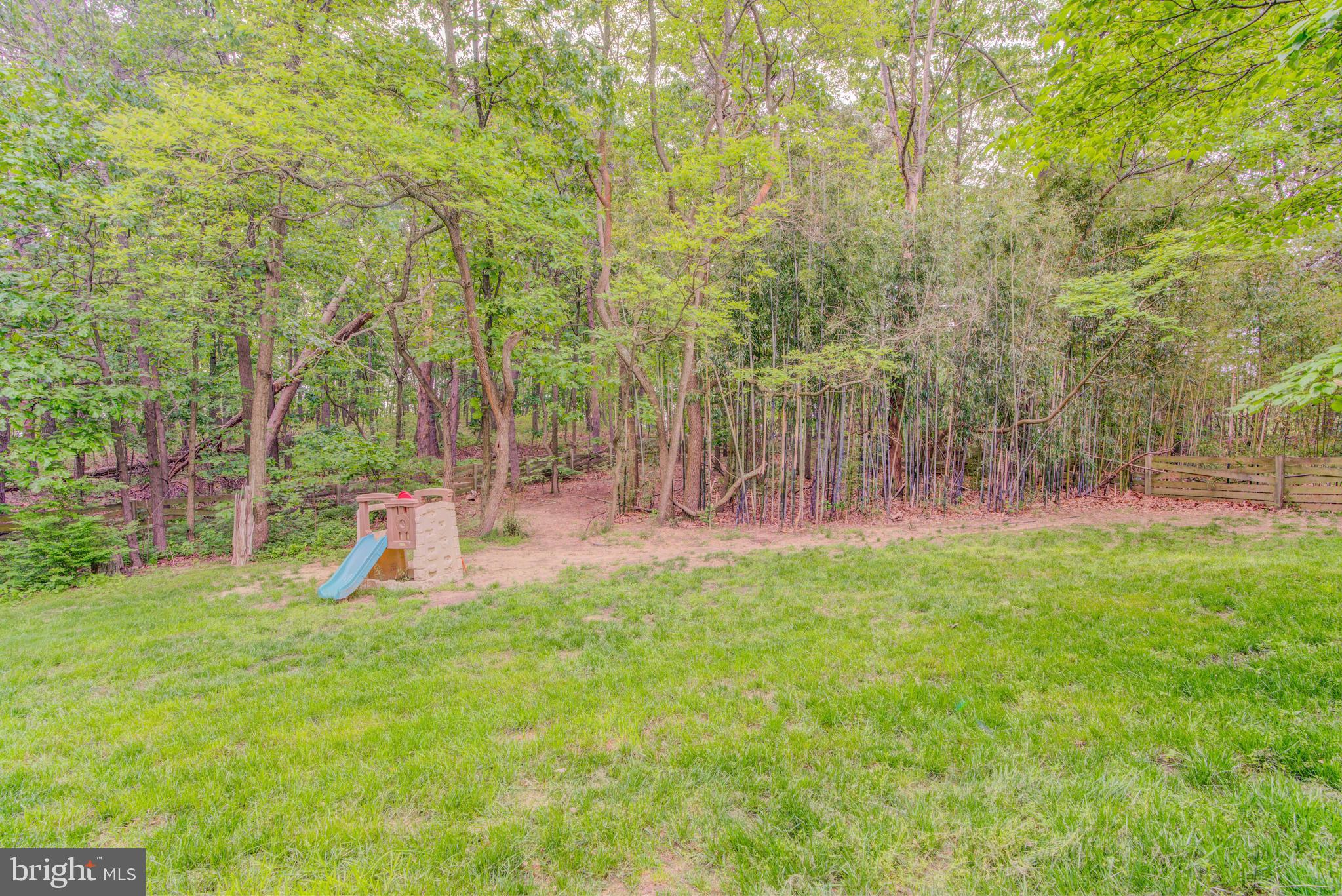 RIDGEFIELD - Residential