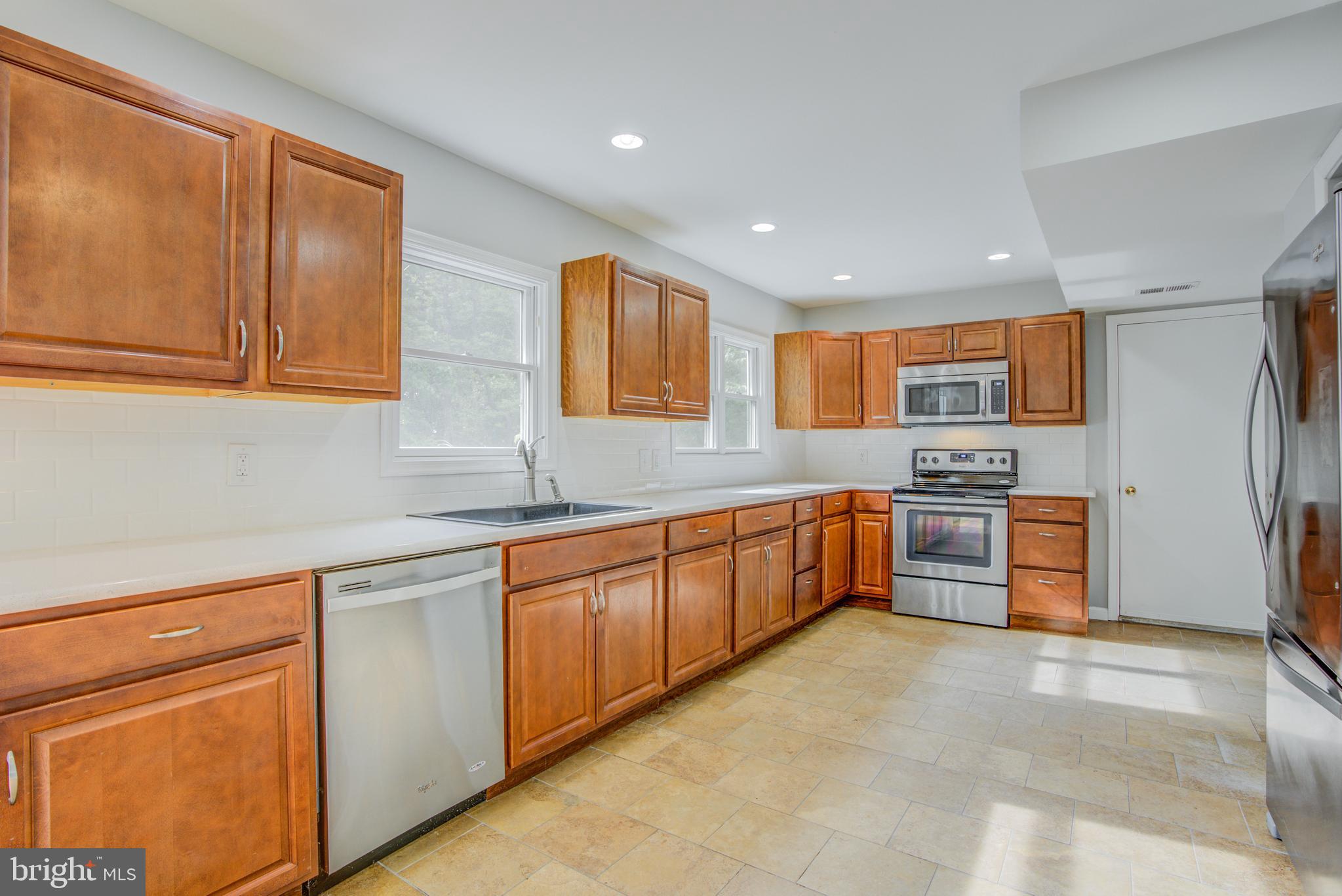 RIDGEFIELD - Residential