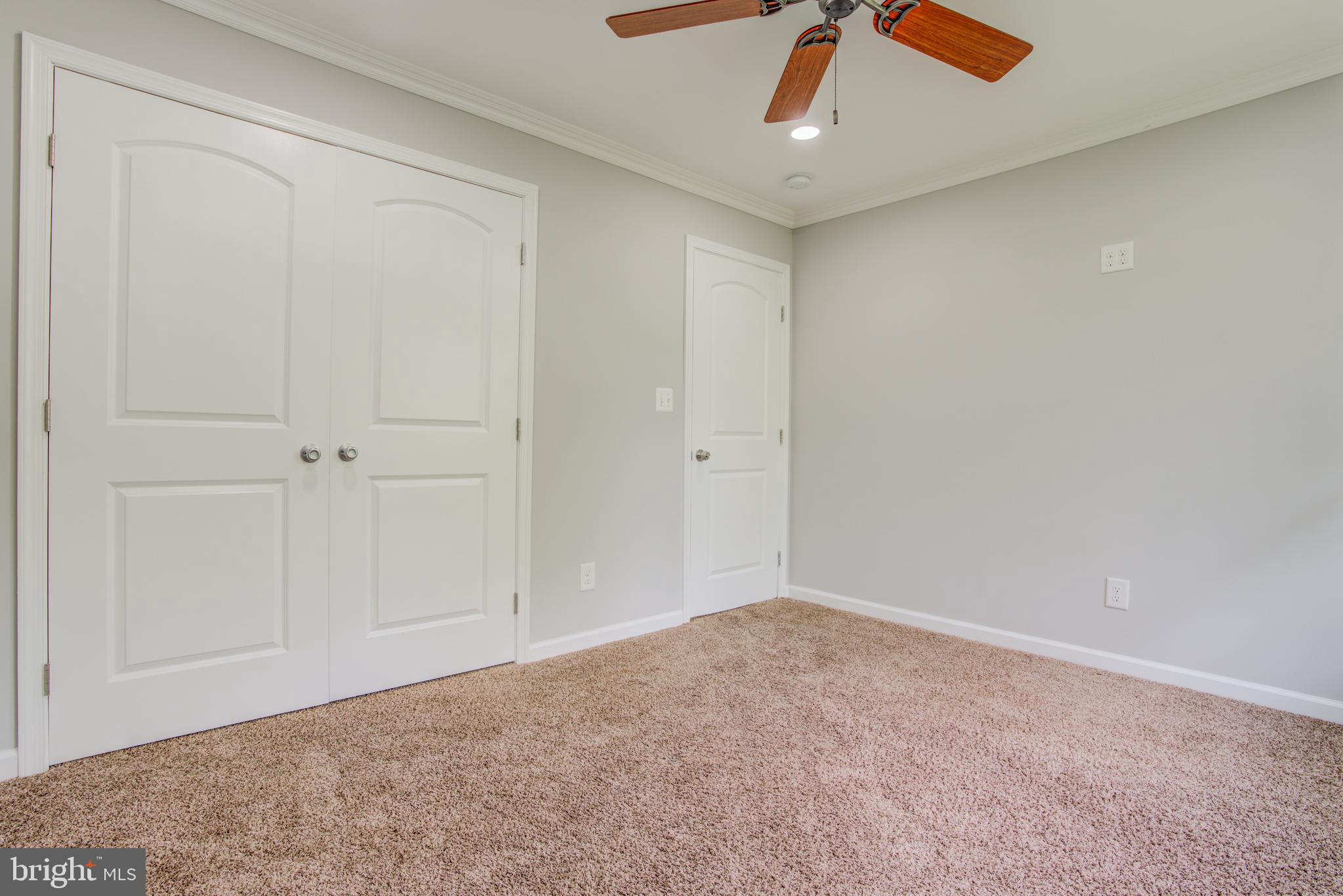 RIDGEFIELD - Residential