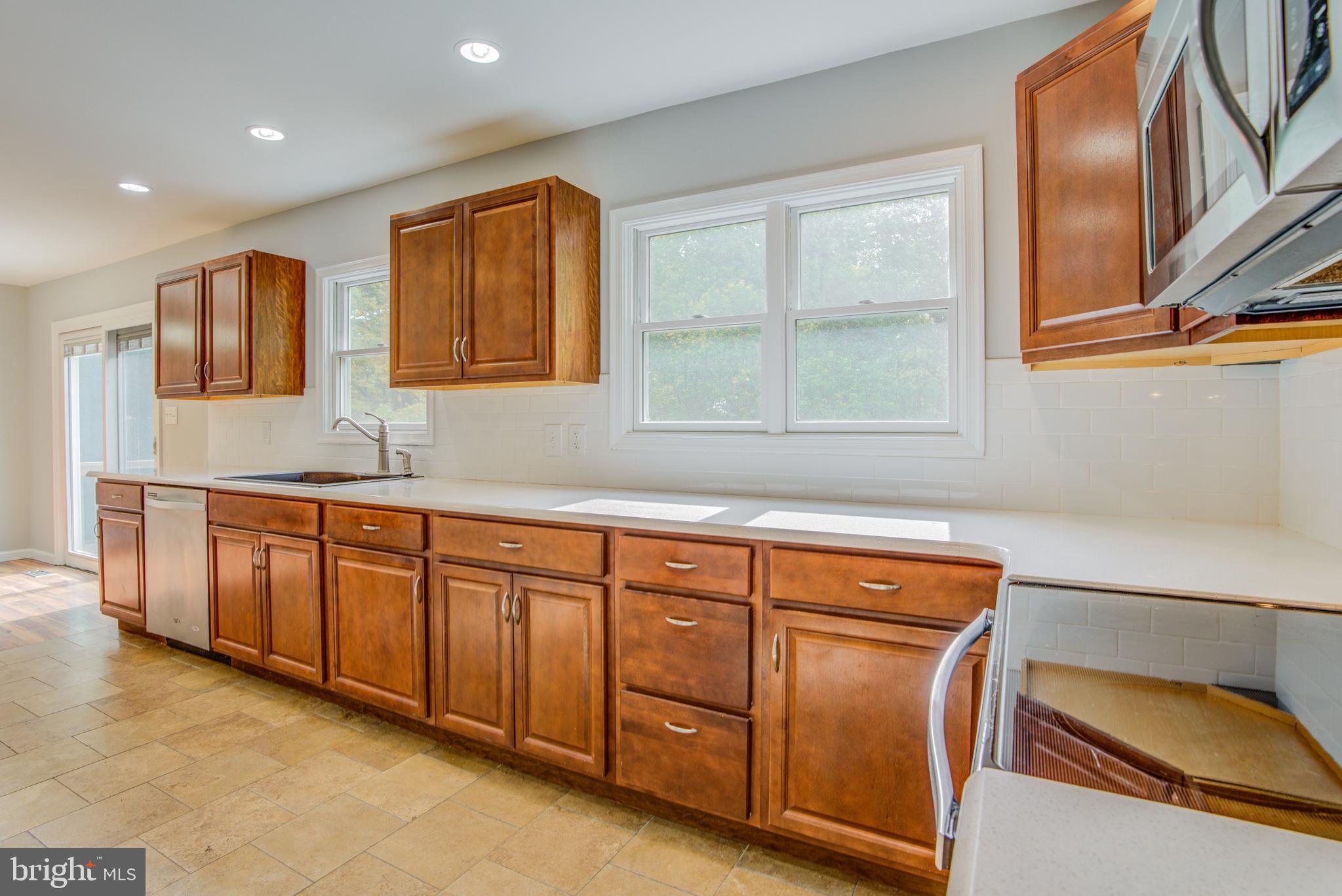 RIDGEFIELD - Residential